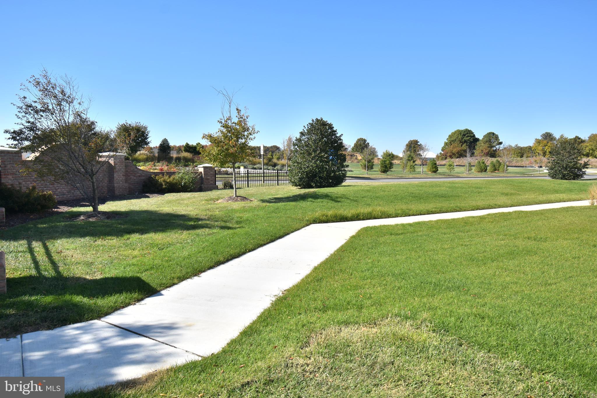 ELLENDALE - Residential Lease