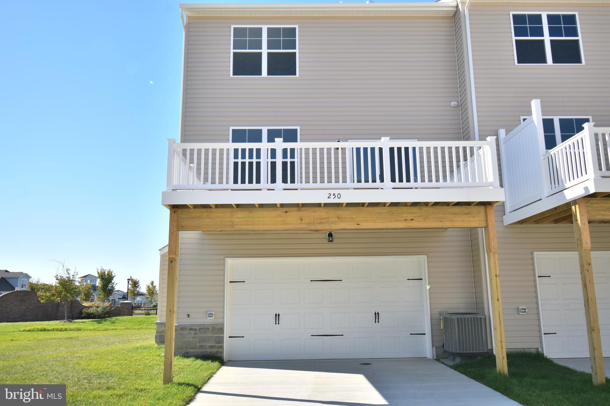 ELLENDALE - Residential Lease