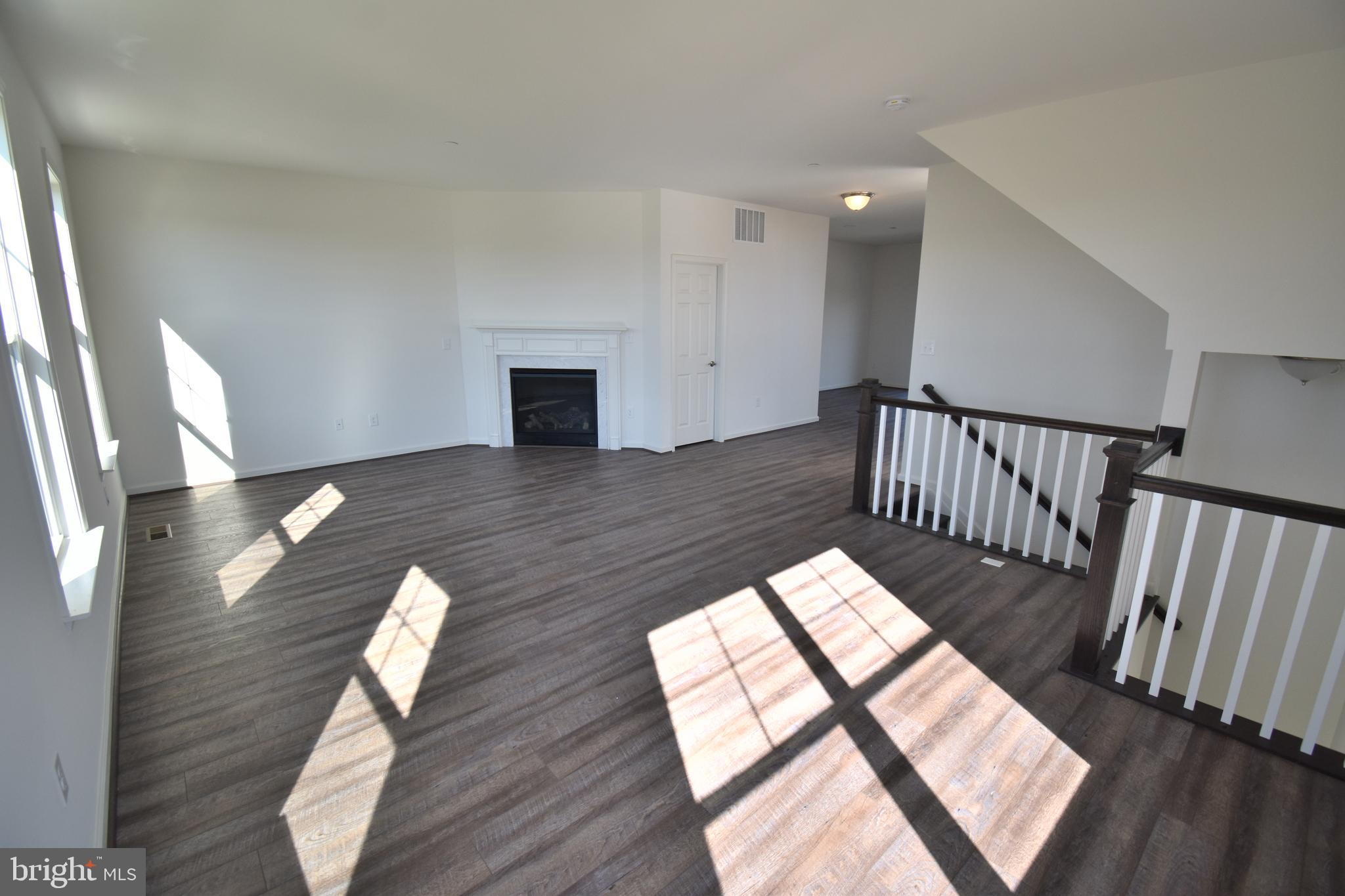 ELLENDALE - Residential Lease