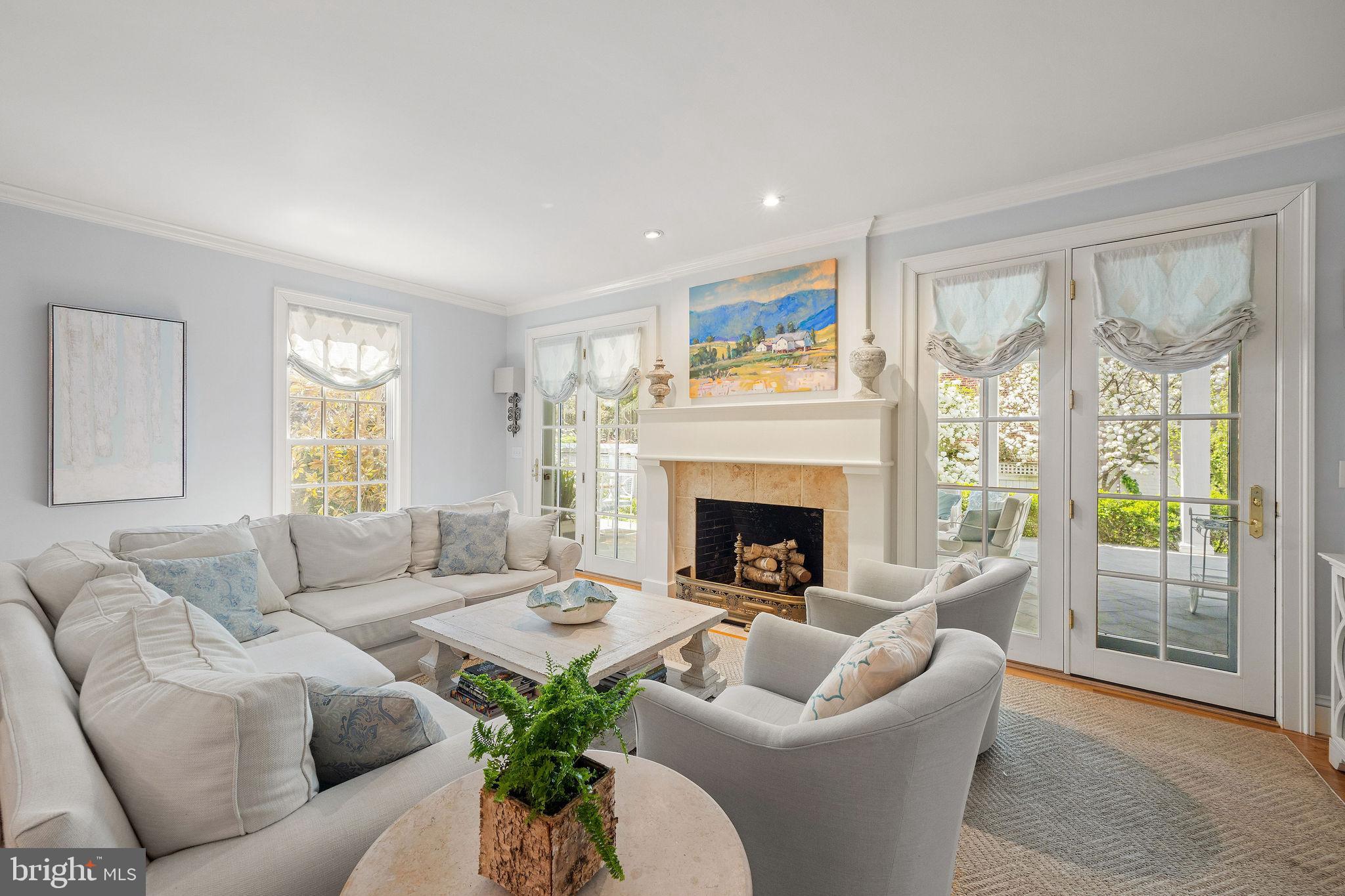 RICHMOND CITY - Residential