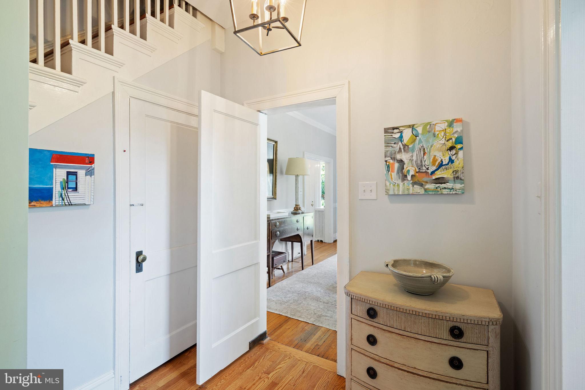 RICHMOND CITY - Residential