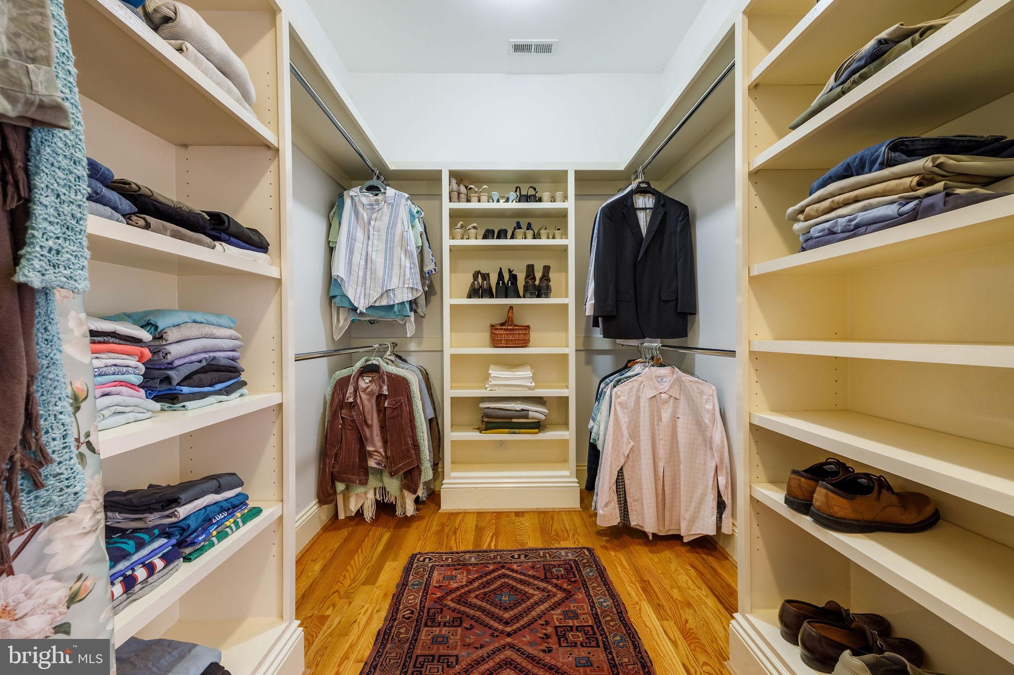 RICHMOND CITY - Residential