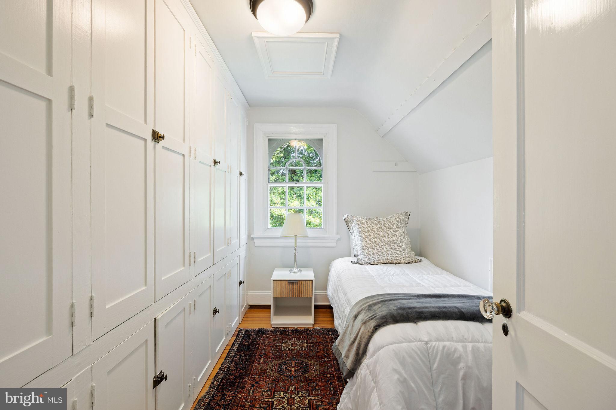 RICHMOND CITY - Residential