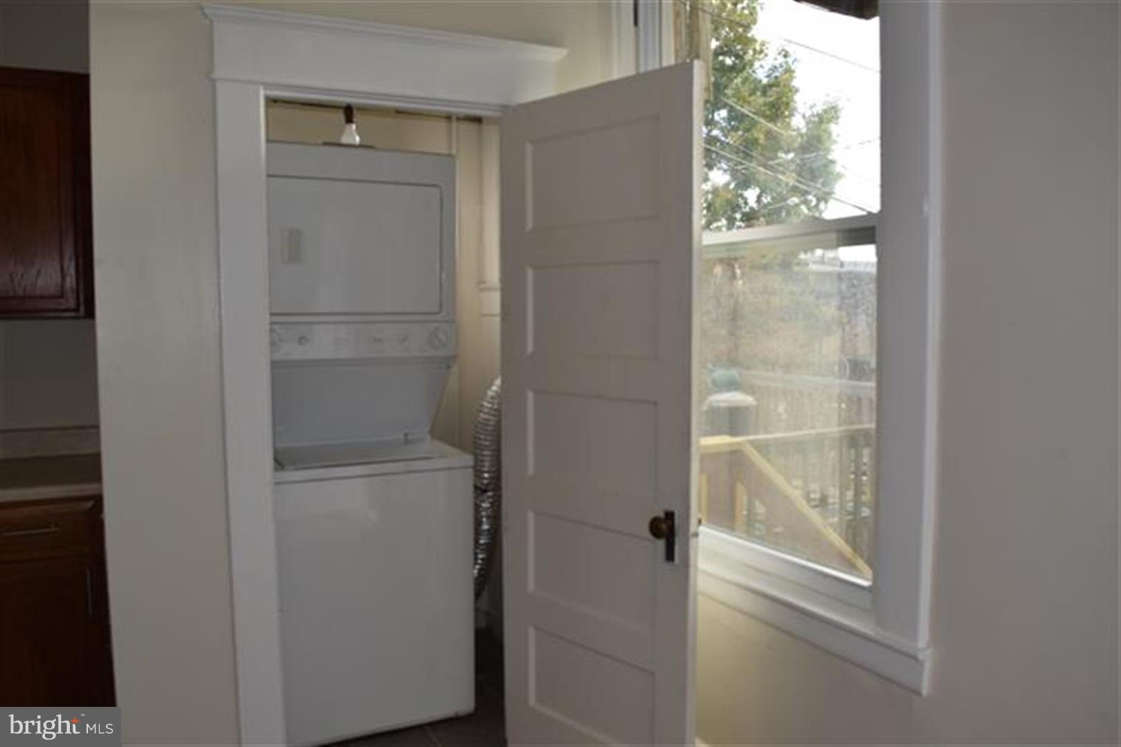 BELAIR-EDISON - Residential Lease