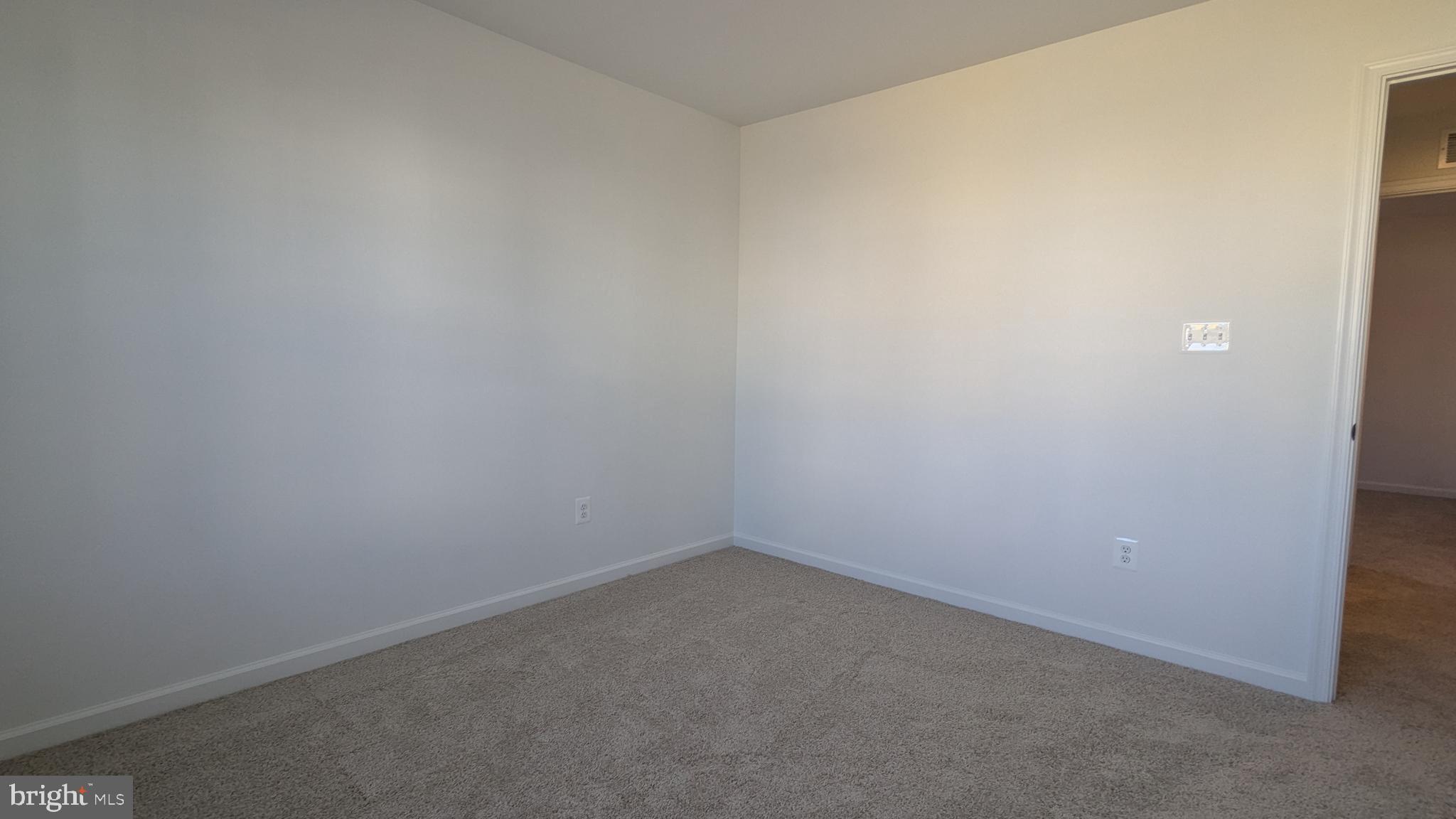 KING'S CROSSING - Residential Lease