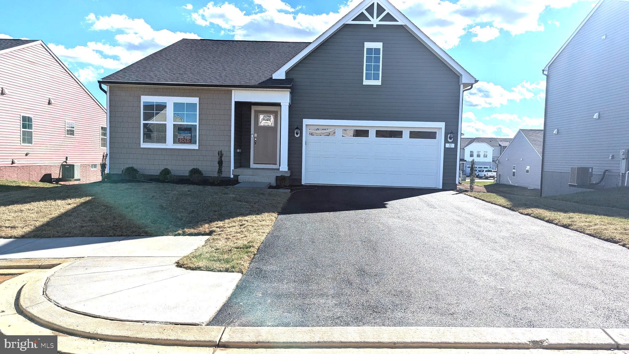 KING'S CROSSING - Residential Lease