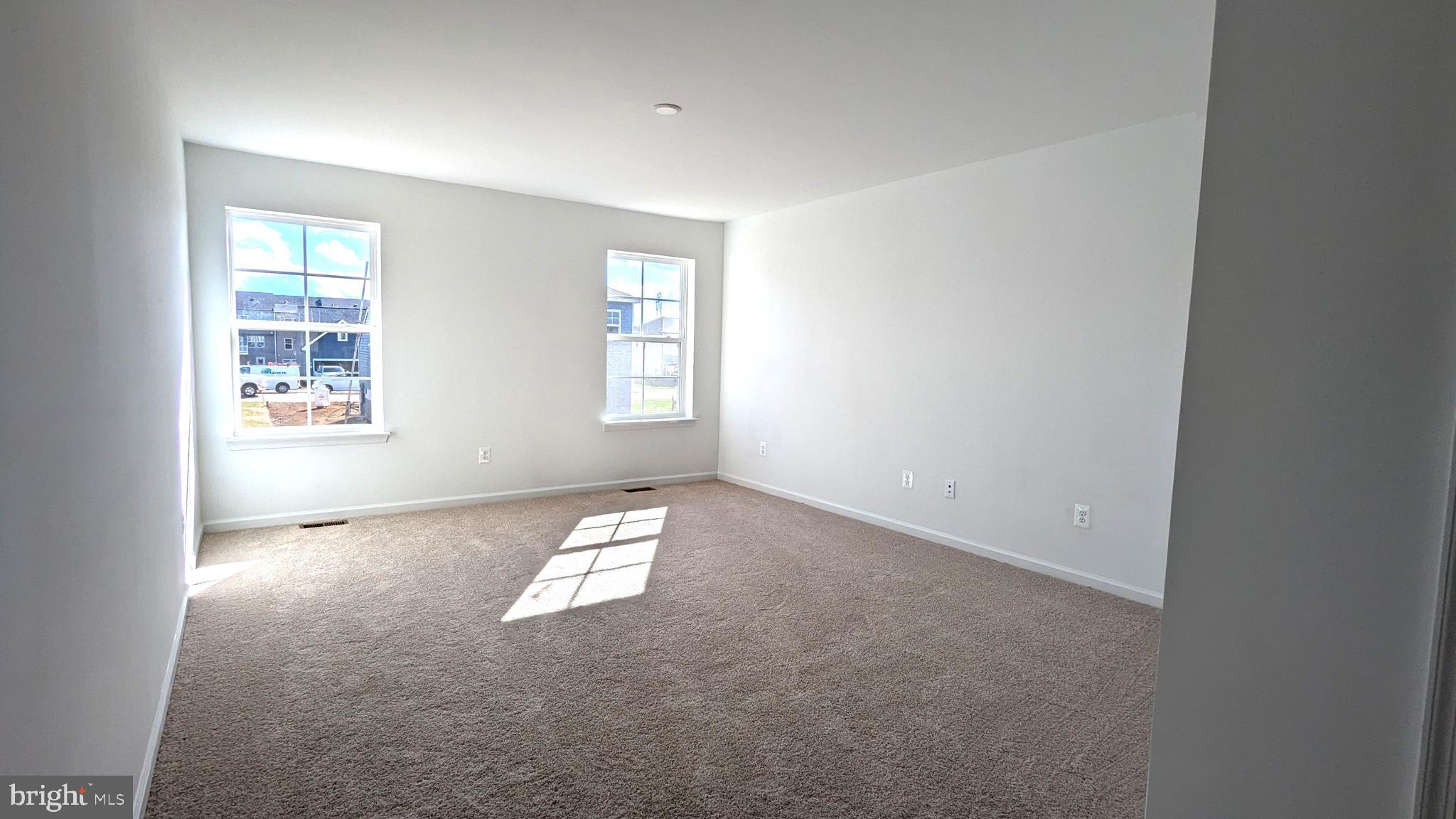 KING'S CROSSING - Residential Lease