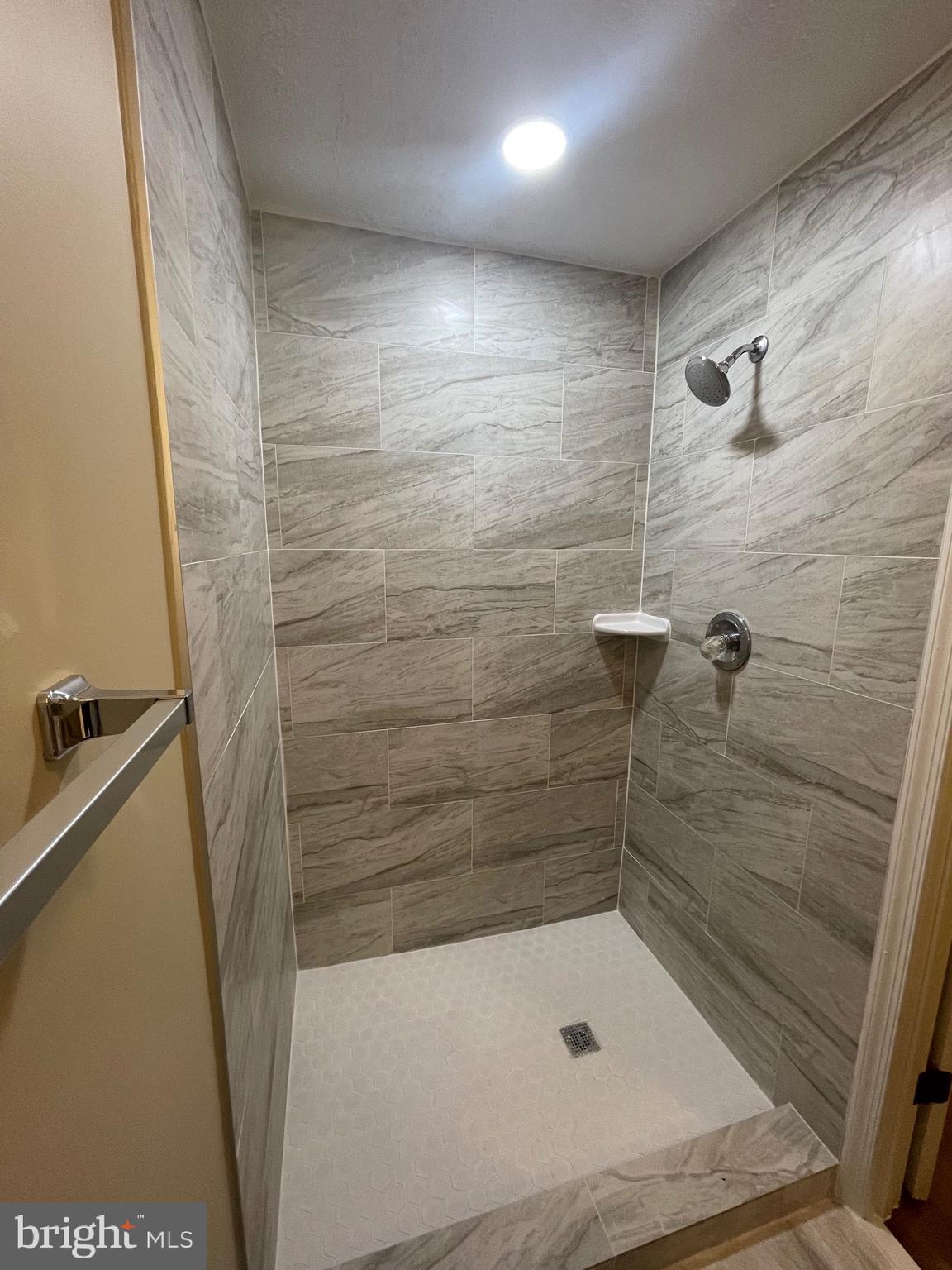 BOWLING BROOK FARMS - Residential Lease