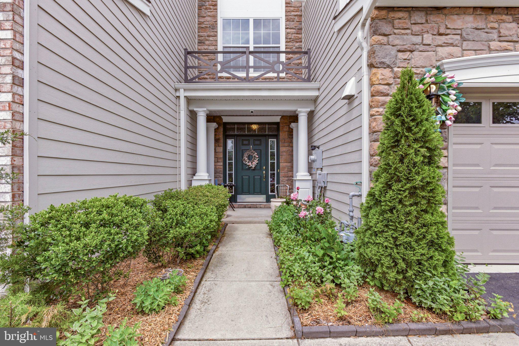 346 HAWTHORNE LANE