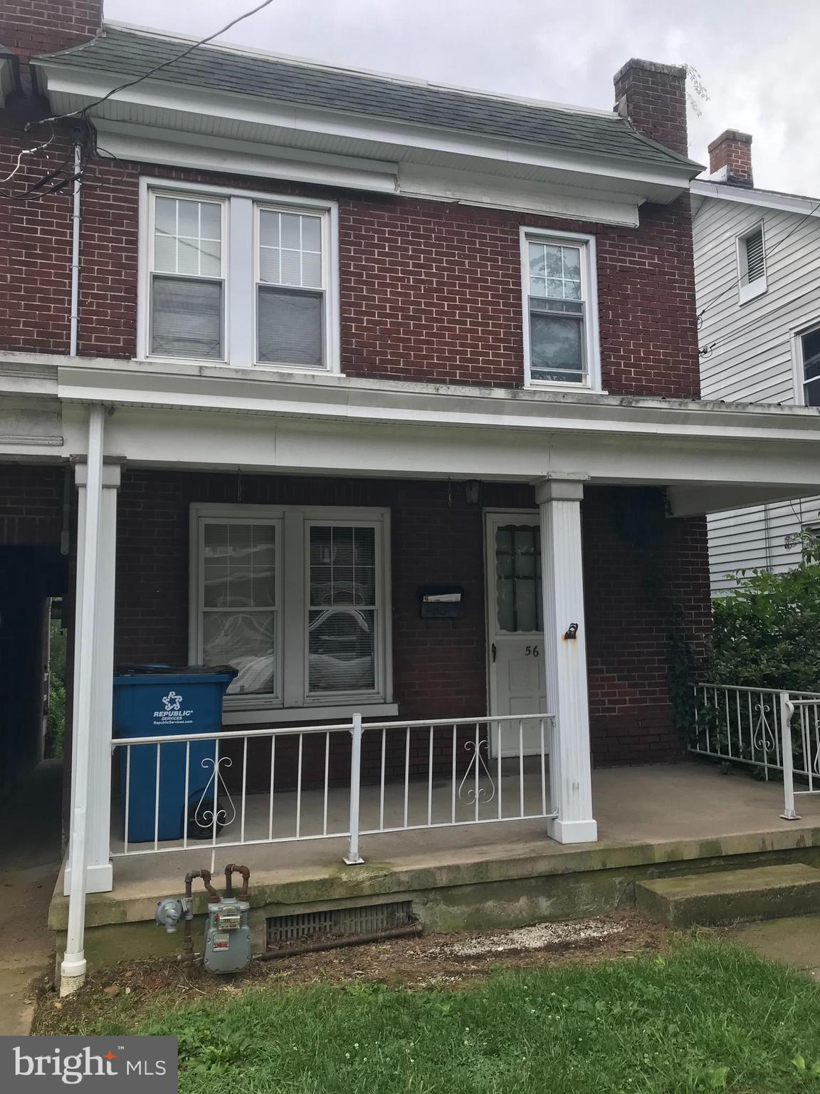 Low maintenance. Mountville Townhouse. Detached Garage.