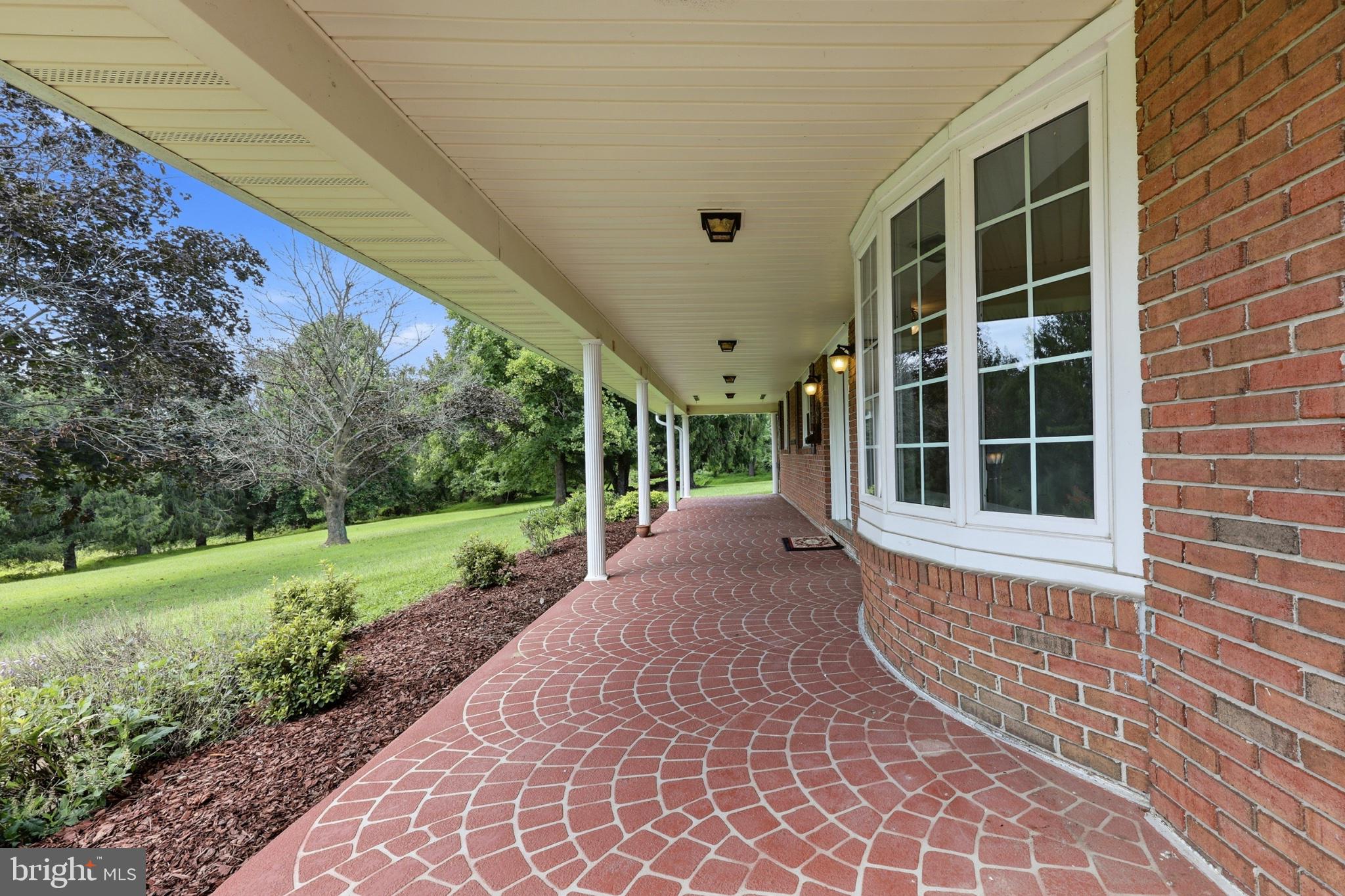 76 LEWIS COURT