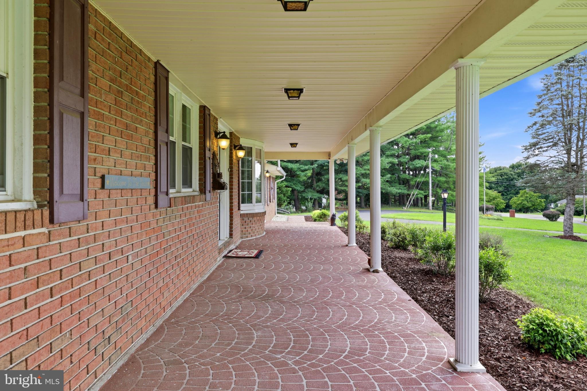 76 LEWIS COURT