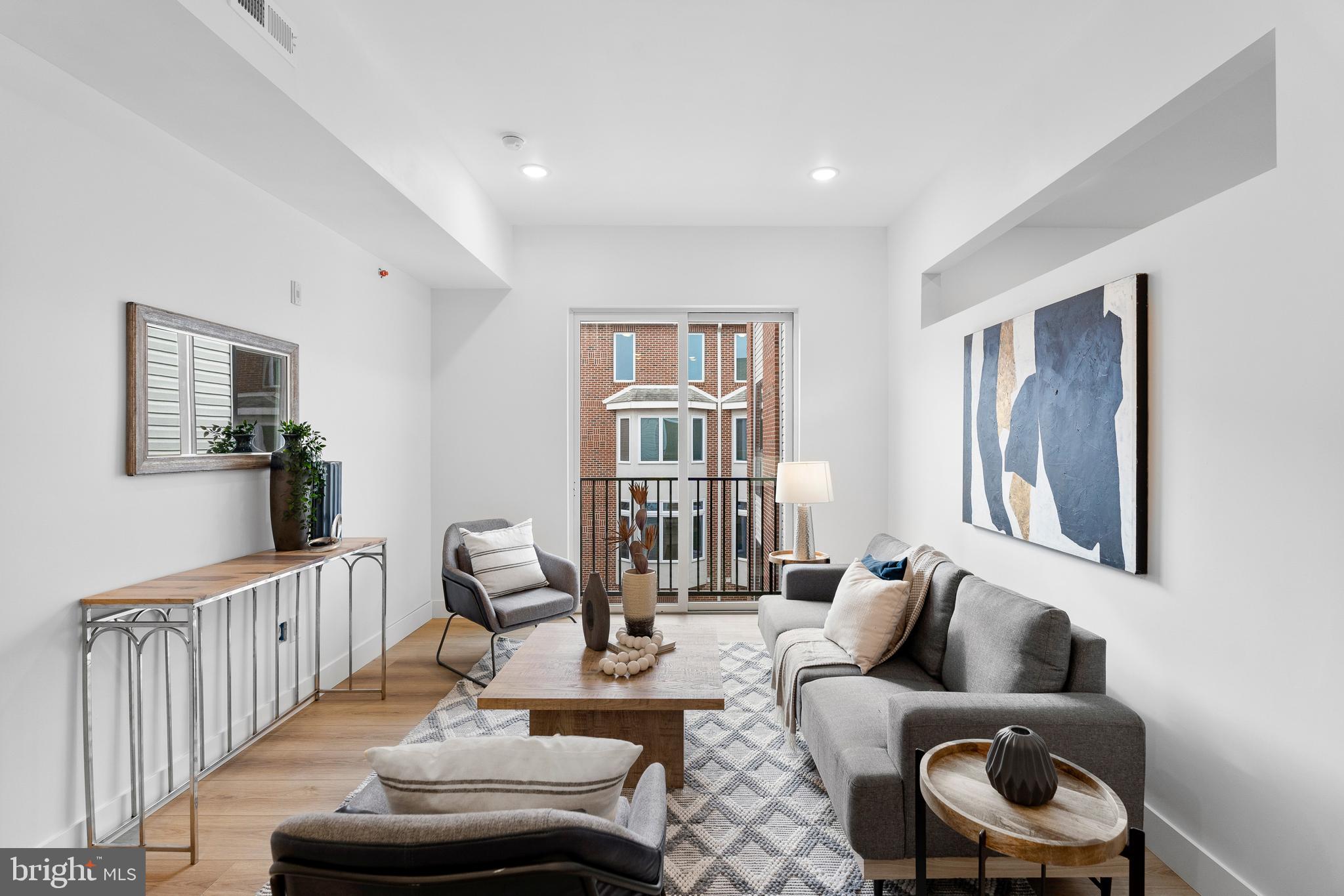 QUEEN VILLAGE - Residential Lease