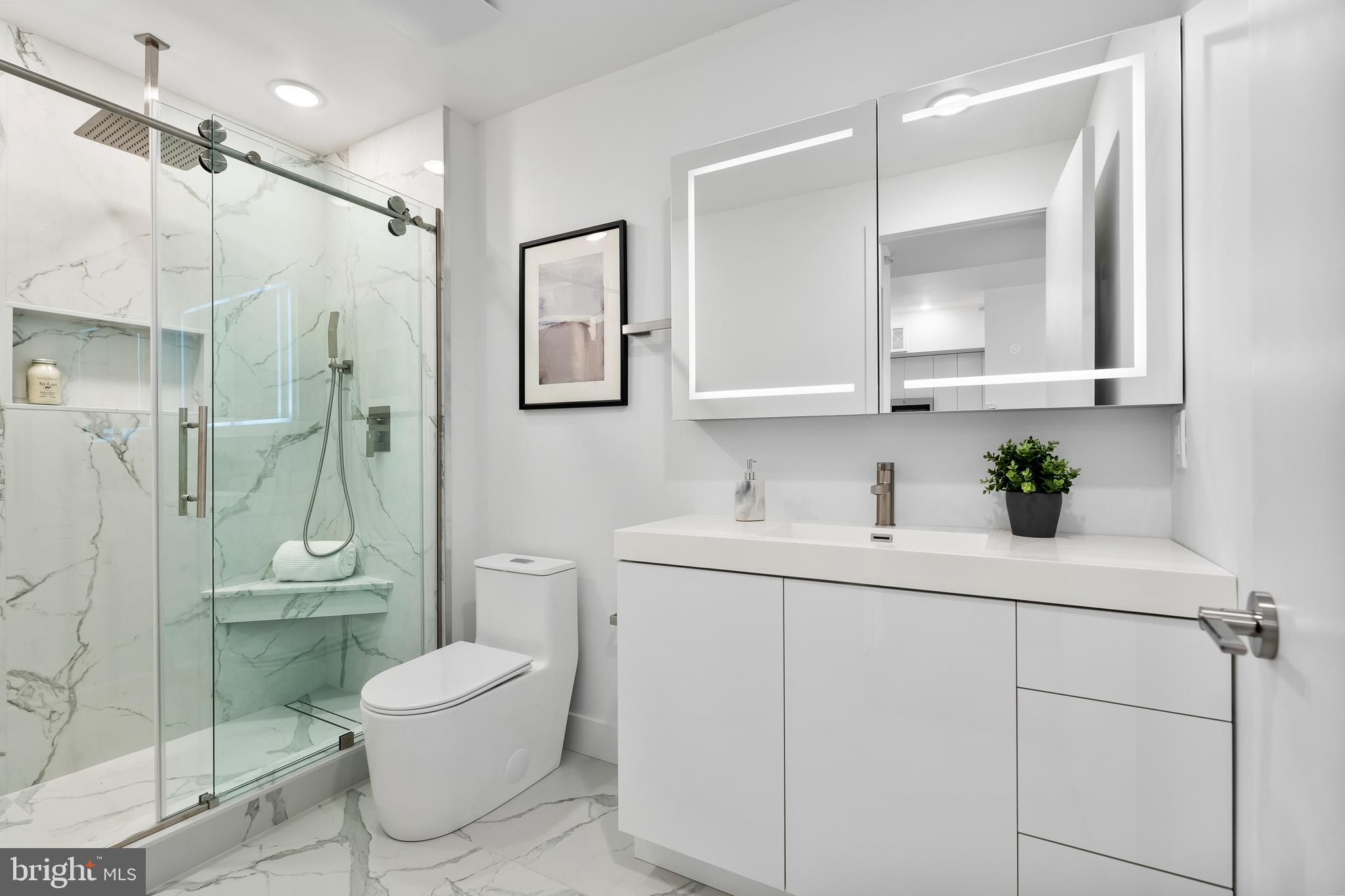 QUEEN VILLAGE - Residential Lease