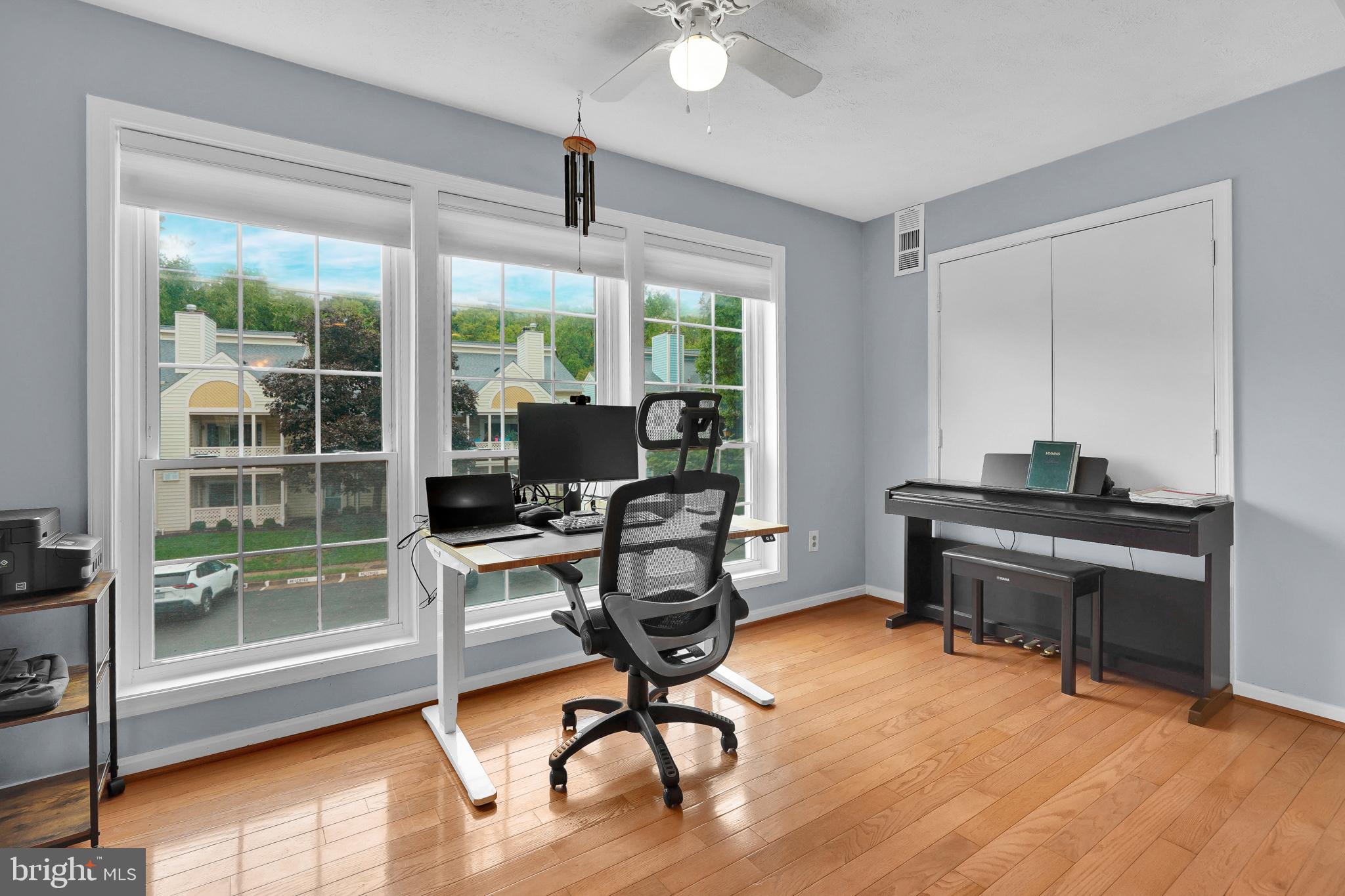 WILLOW POINT - Residential