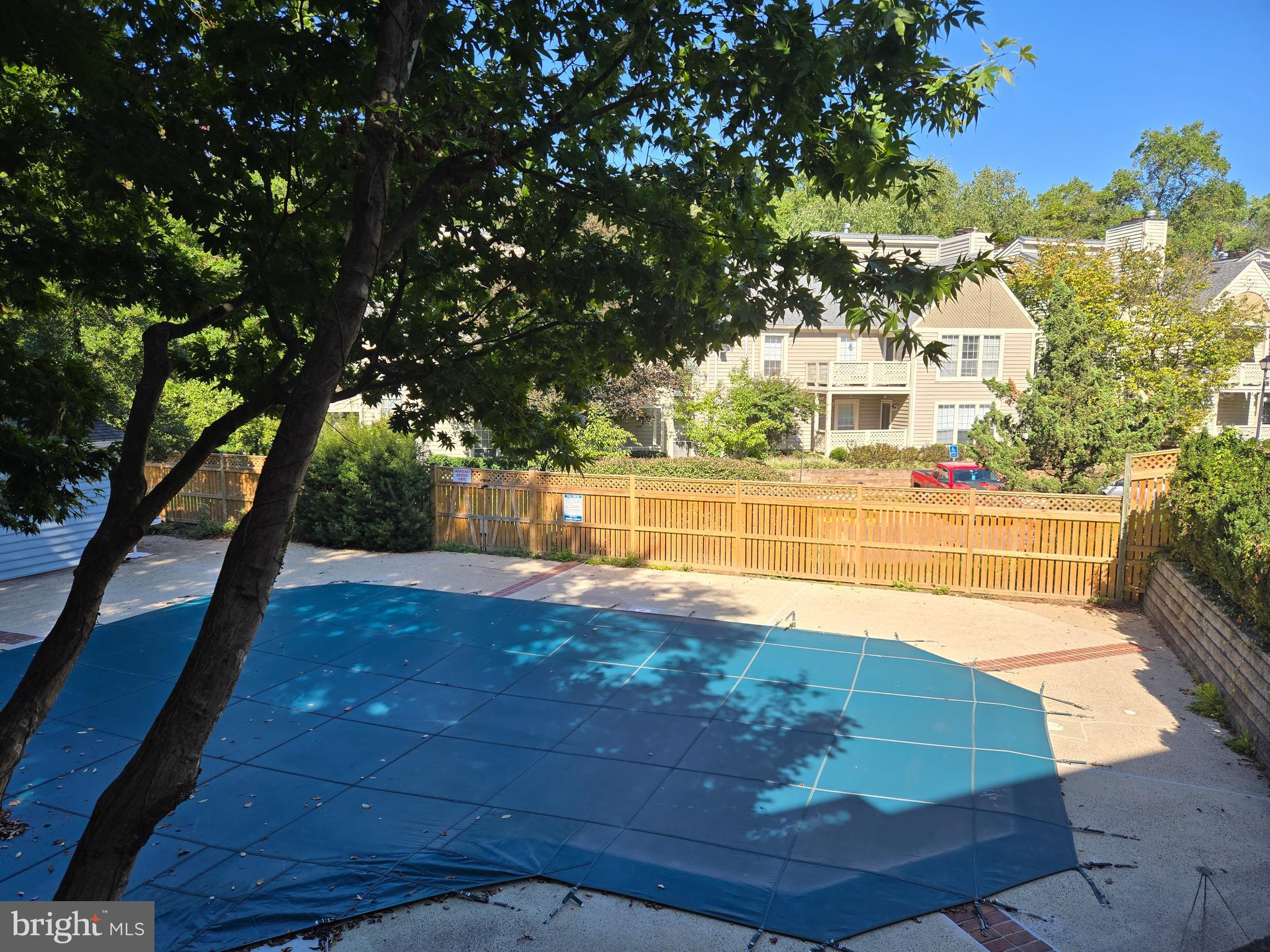 WILLOW POINT - Residential