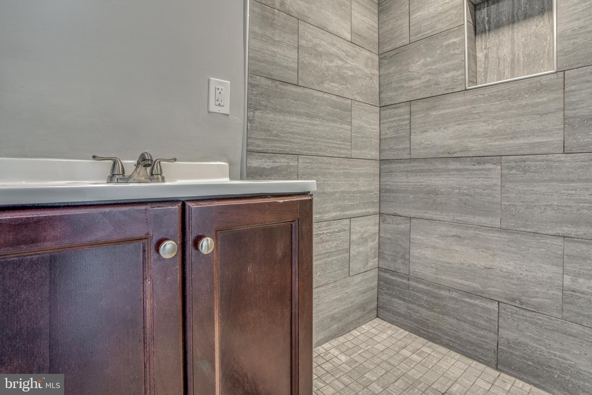 DOLFIELD - Residential