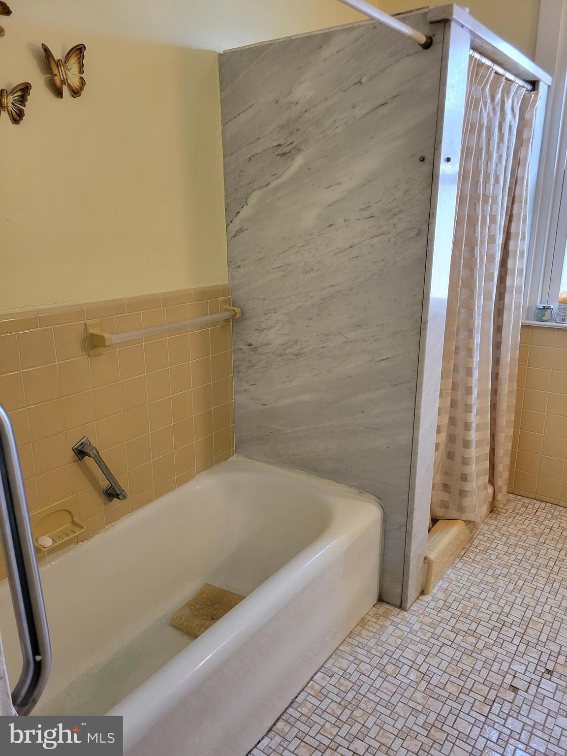 WEST OAK LANE - Residential