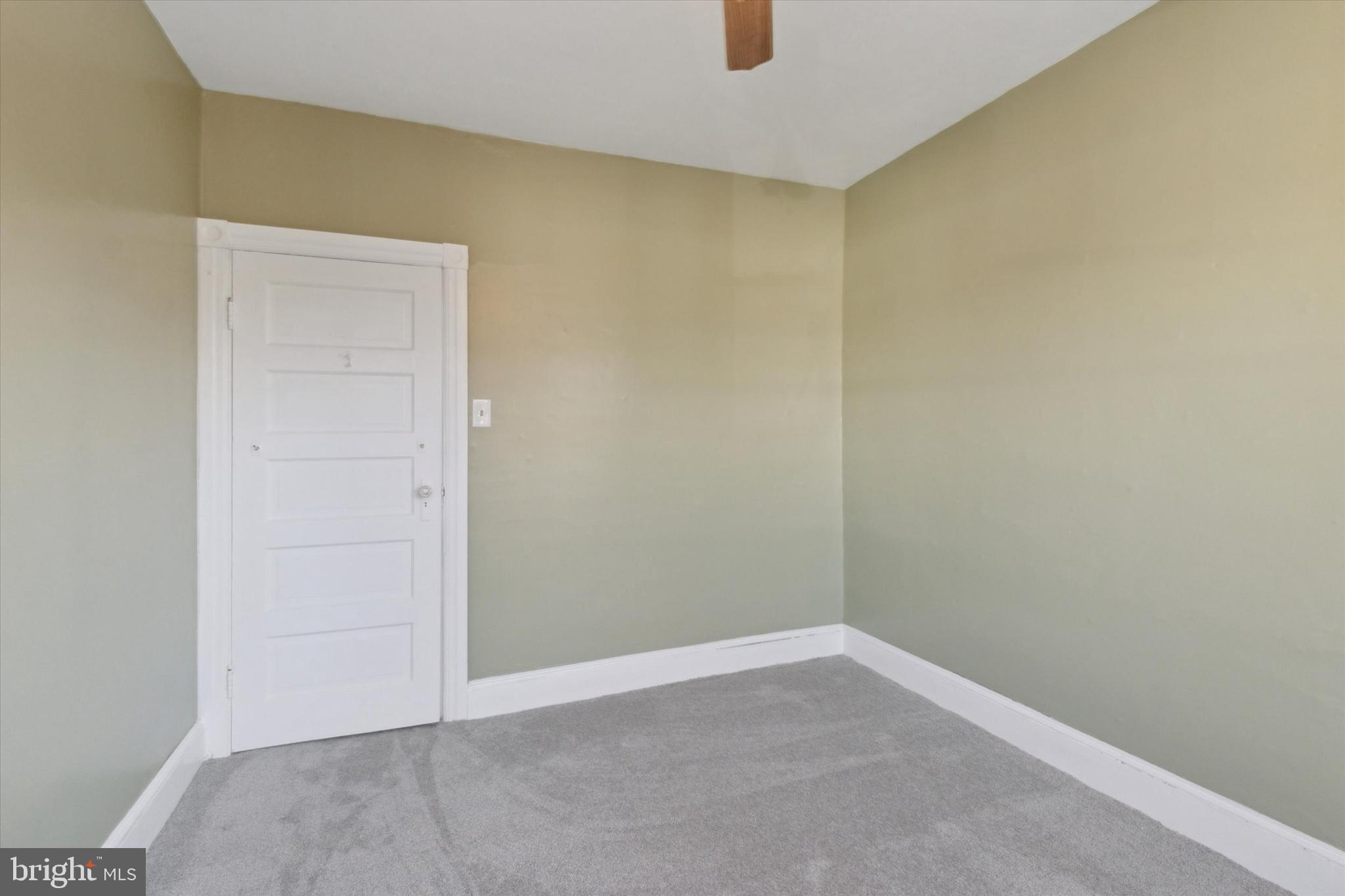 SUMMIT RIDGE - Residential Lease