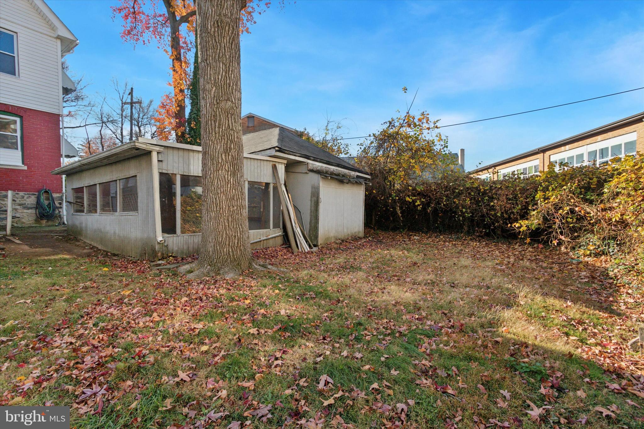 SUMMIT RIDGE - Residential Lease