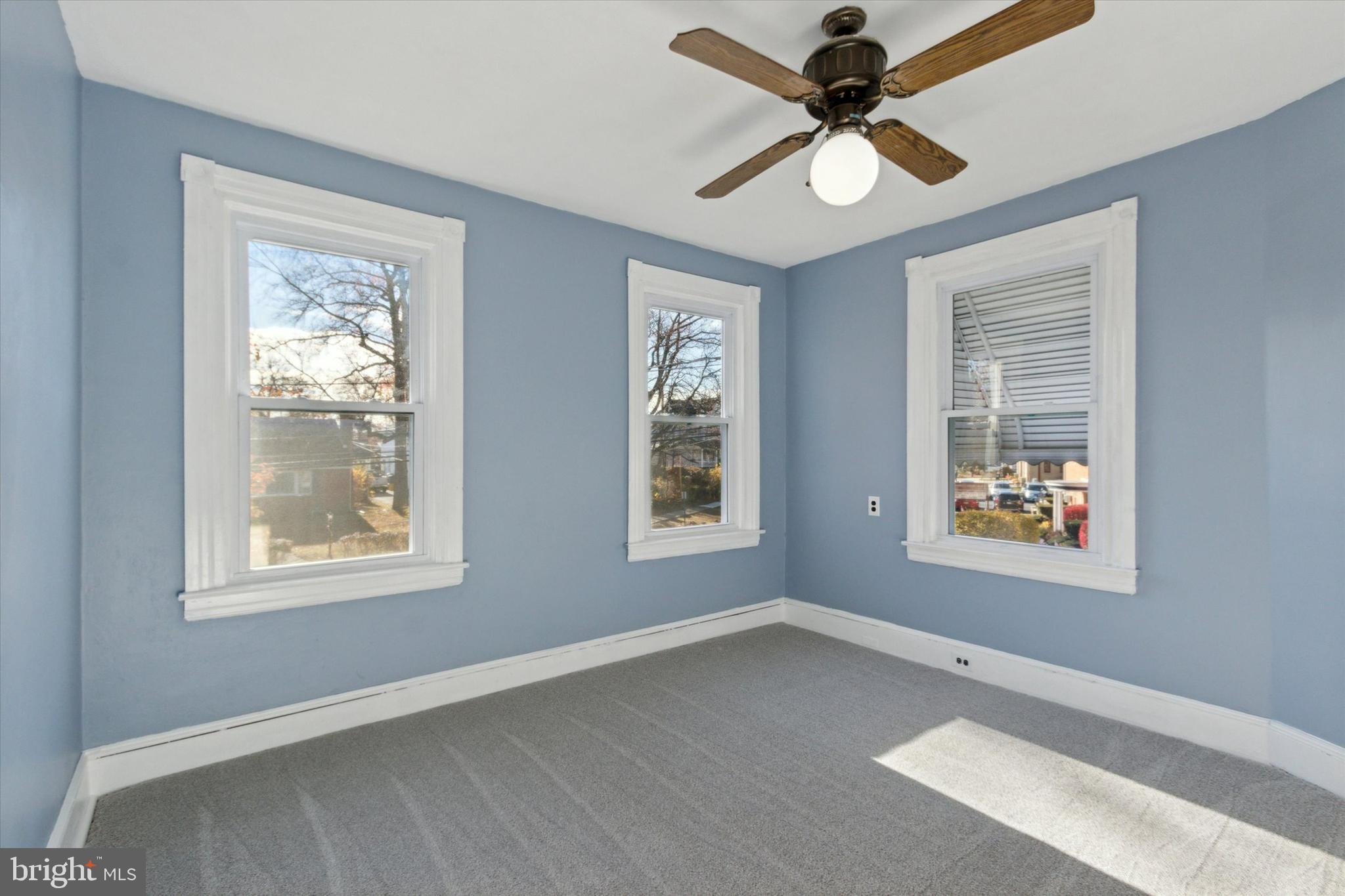 SUMMIT RIDGE - Residential Lease