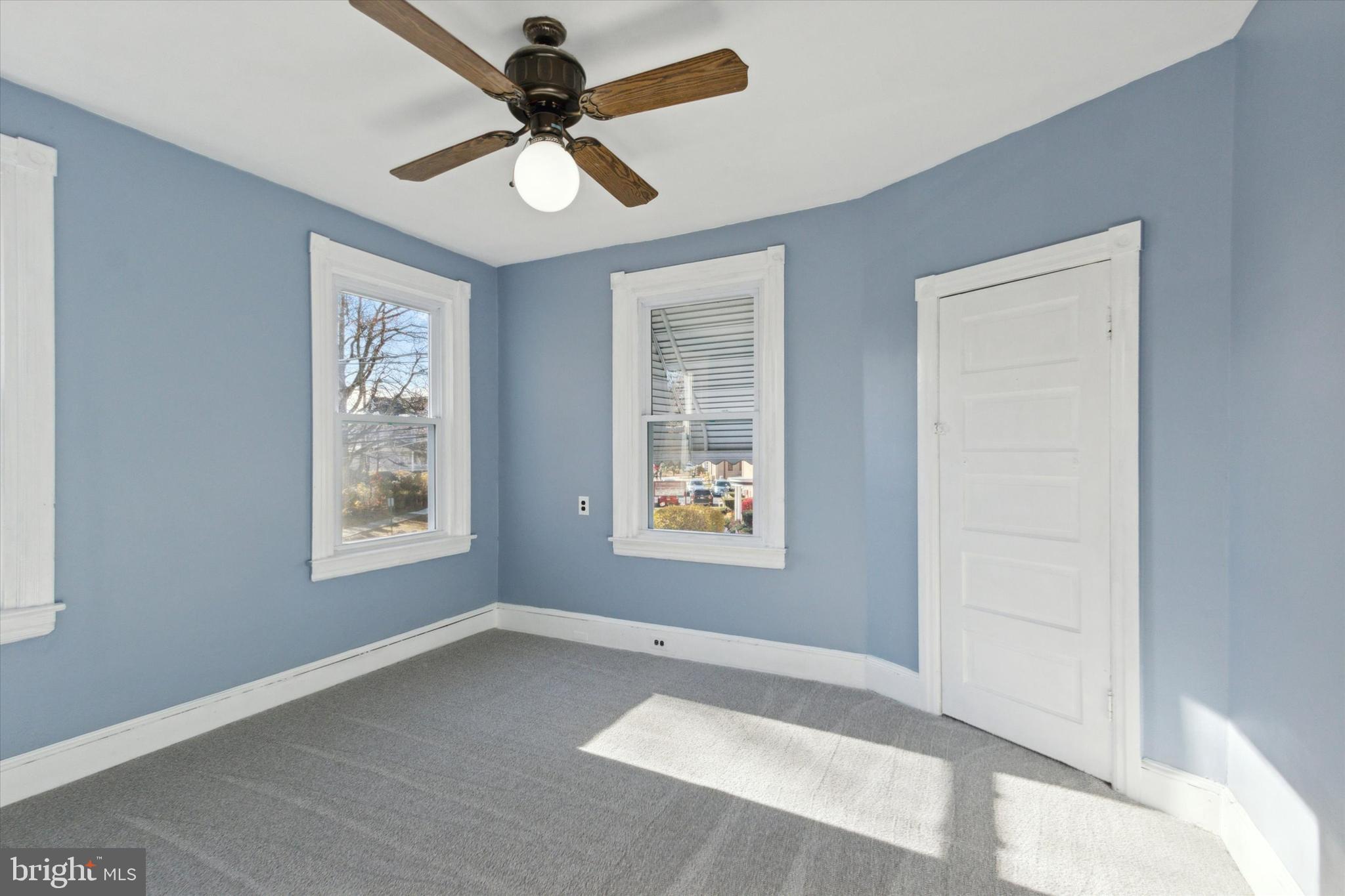 SUMMIT RIDGE - Residential Lease