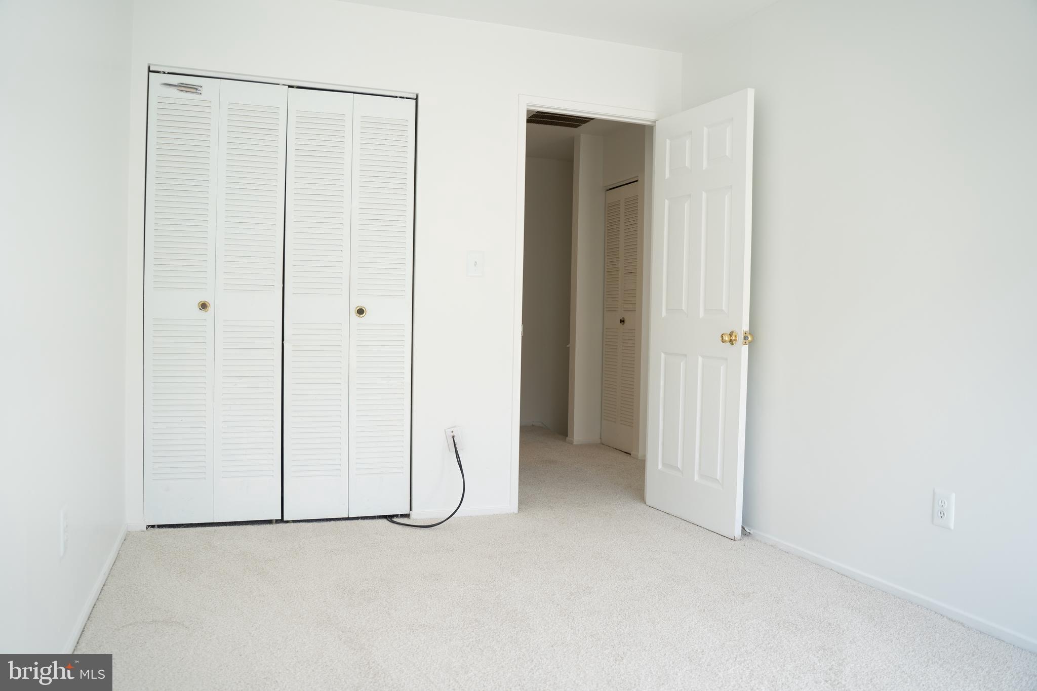 CLUBSIDE - Residential