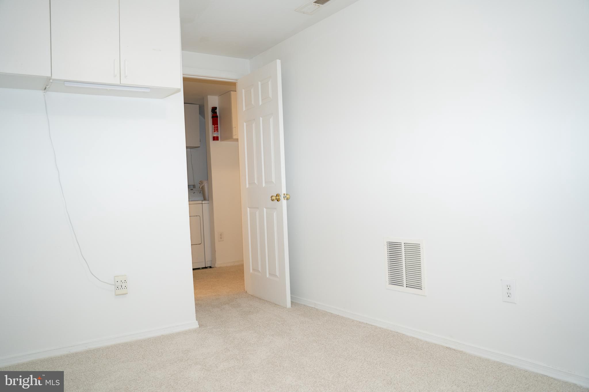 CLUBSIDE - Residential