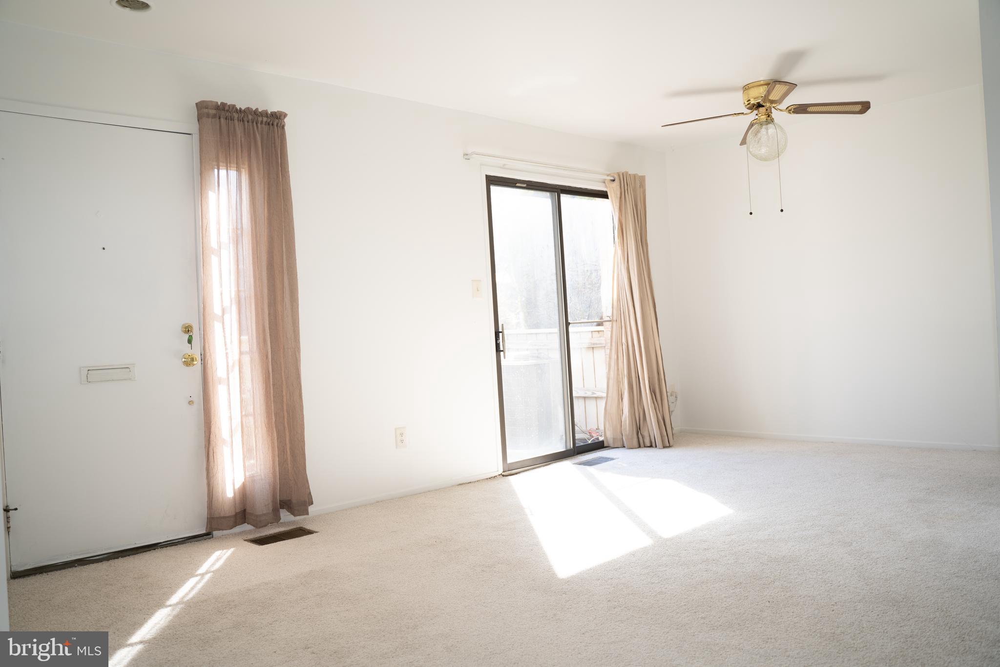 CLUBSIDE - Residential