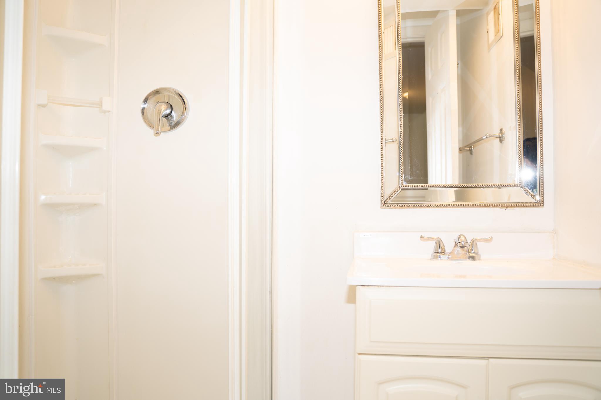 CLUBSIDE - Residential