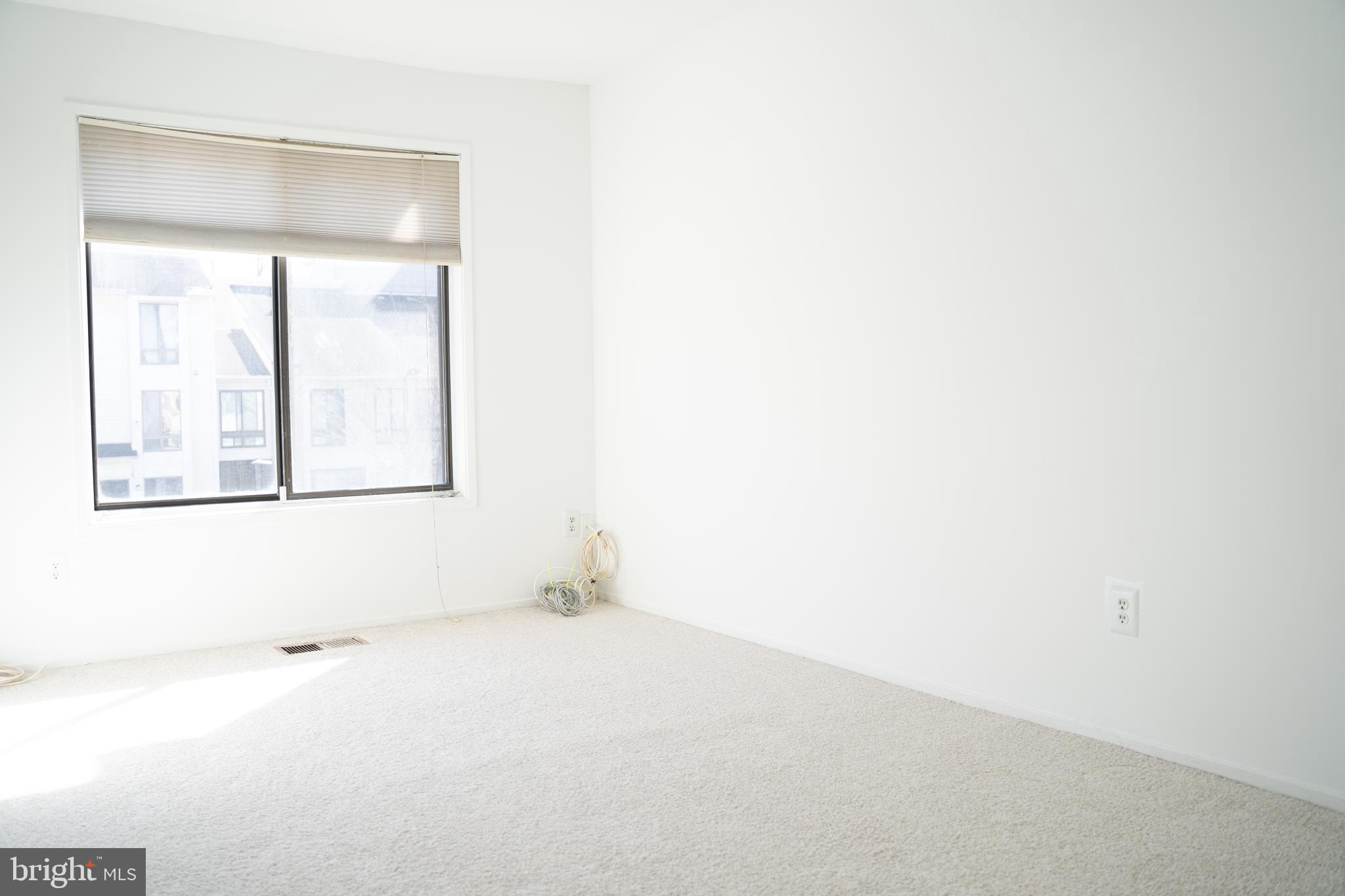 CLUBSIDE - Residential