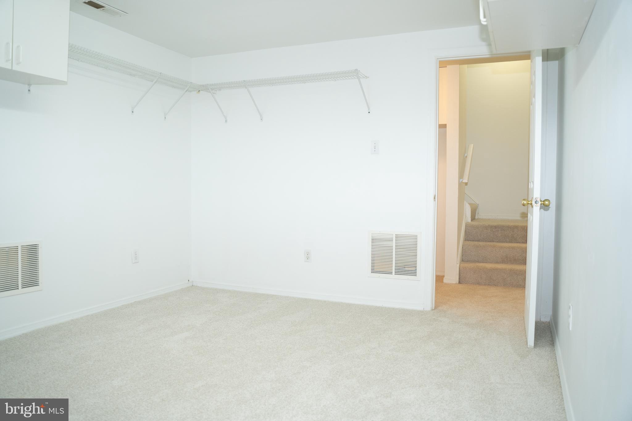 CLUBSIDE - Residential