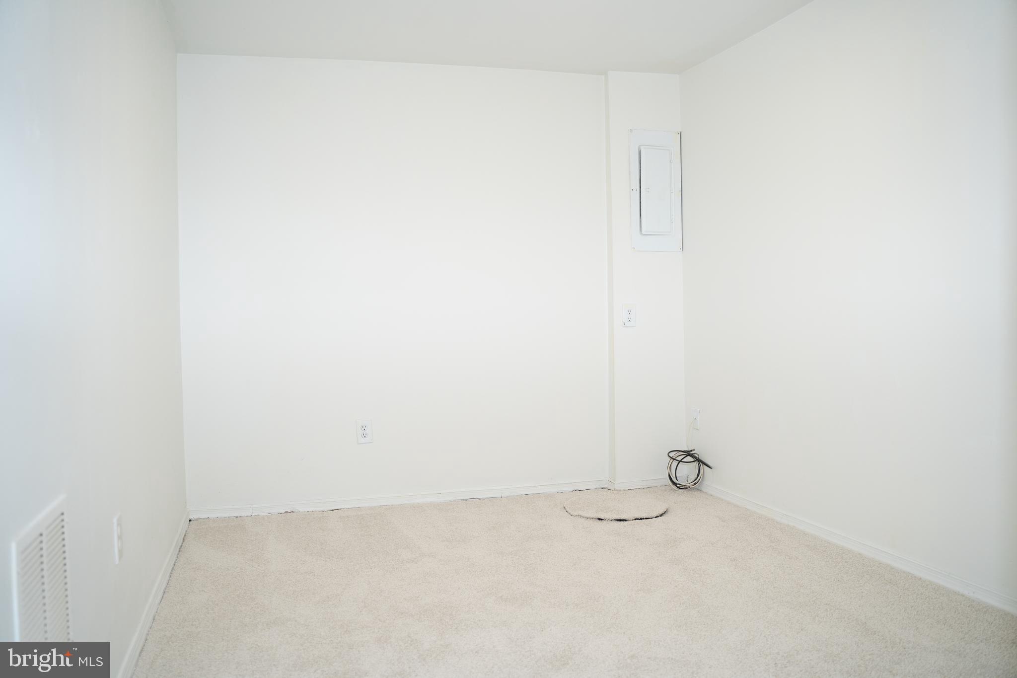 CLUBSIDE - Residential