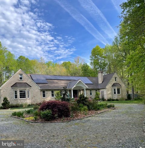 40 HOLLY TREE LANE FREDERICKSBURG VA 22405