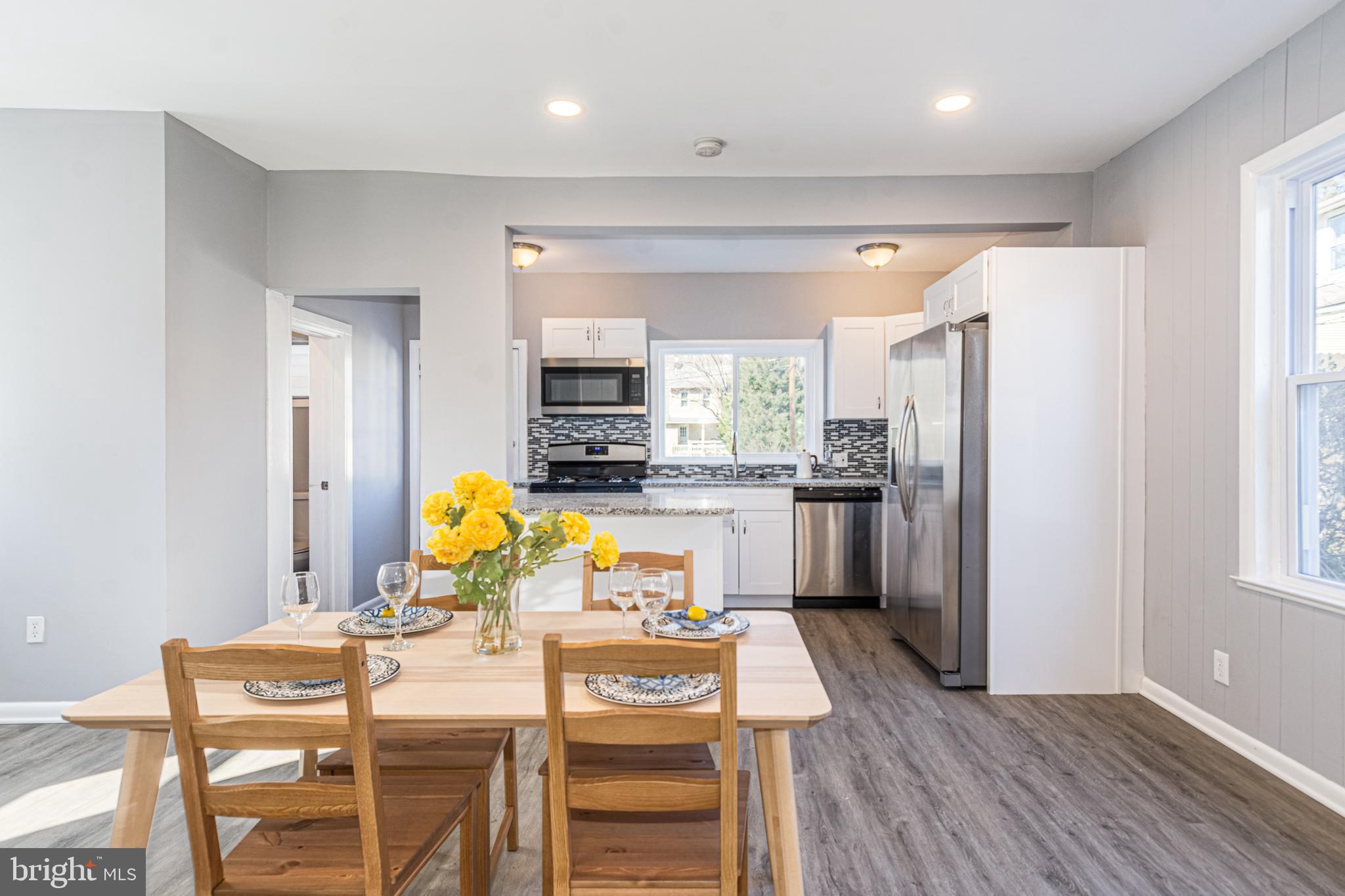 LAURAVILLE HISTORIC DISTRICT - Residential