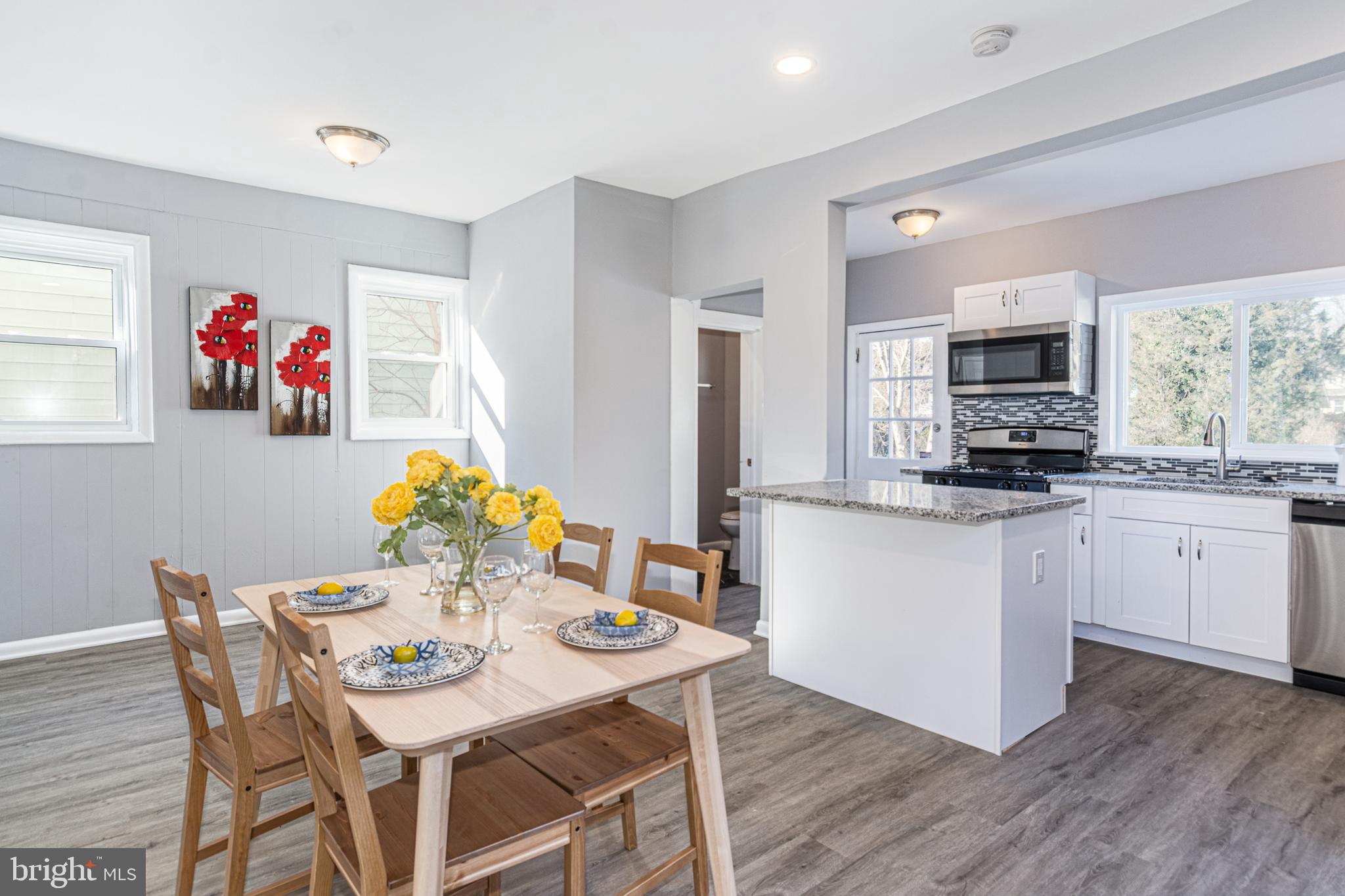 LAURAVILLE HISTORIC DISTRICT - Residential