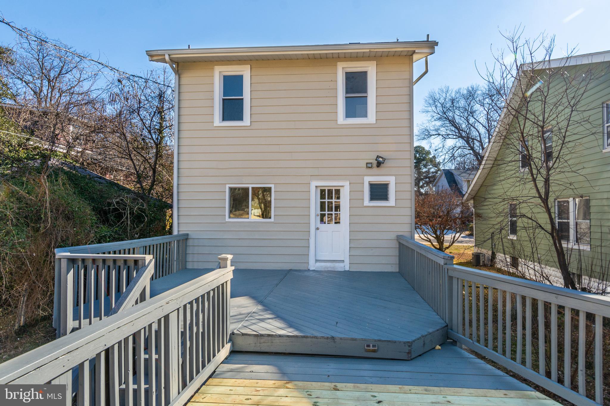 LAURAVILLE HISTORIC DISTRICT - Residential