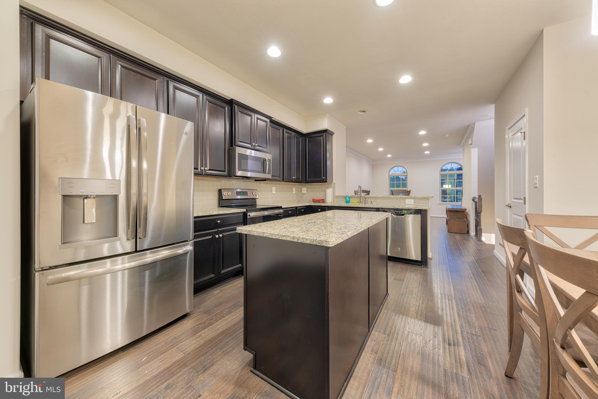 OLDHAM CROSSING - Residential Lease