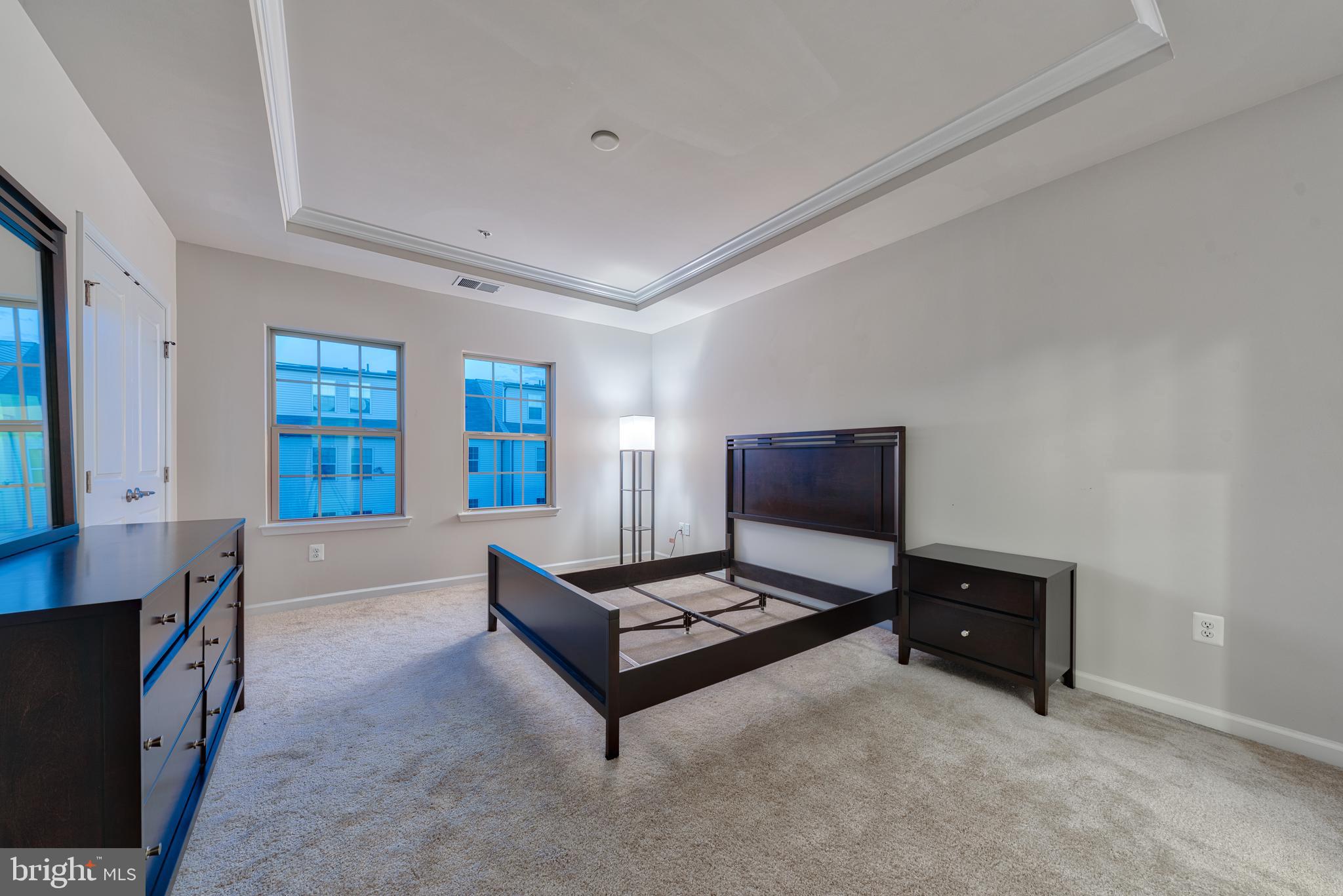 OLDHAM CROSSING - Residential Lease