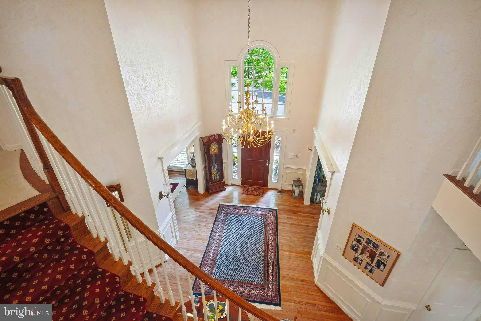 ENGLISH OAKS - Residential