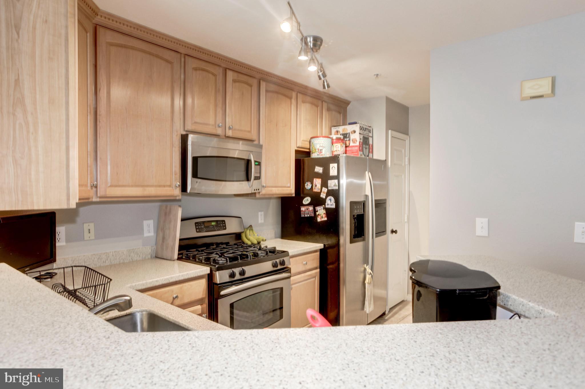 GATES OF FAIR LAKES - Residential Lease