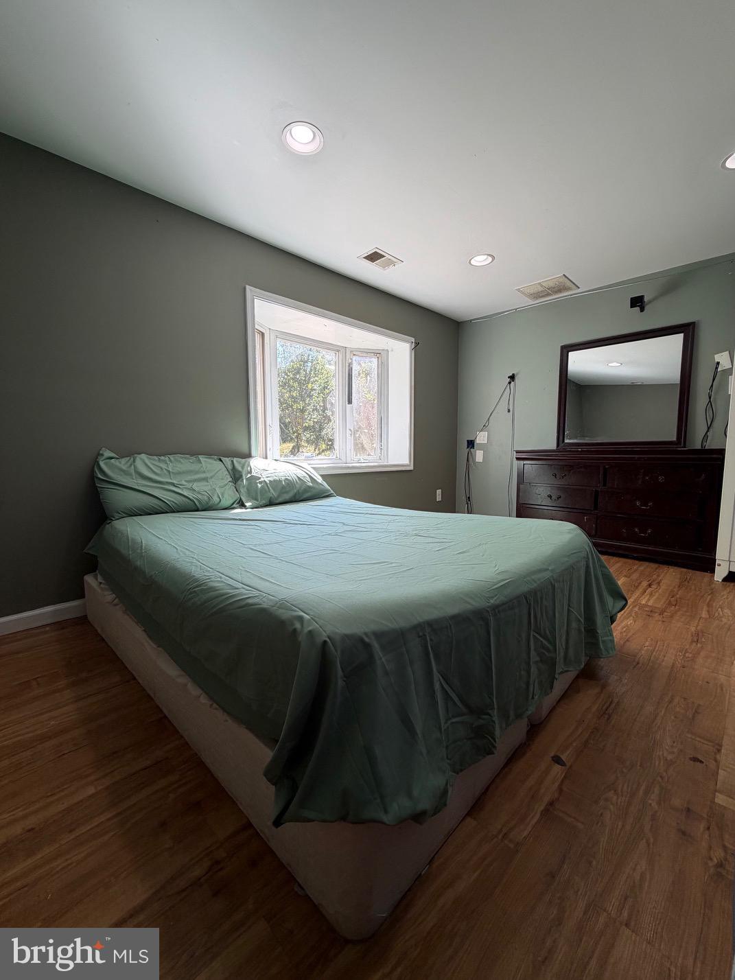 SUNNY ACRES - Residential