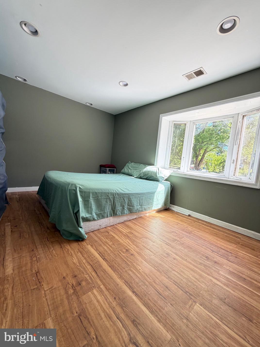 SUNNY ACRES - Residential