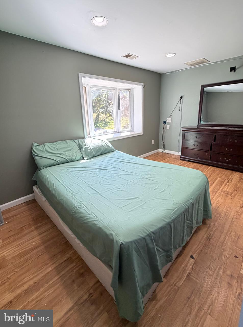 SUNNY ACRES - Residential