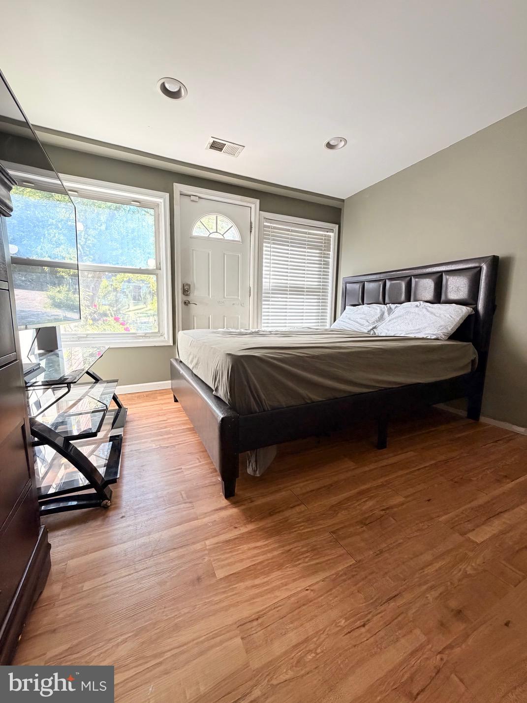 SUNNY ACRES - Residential