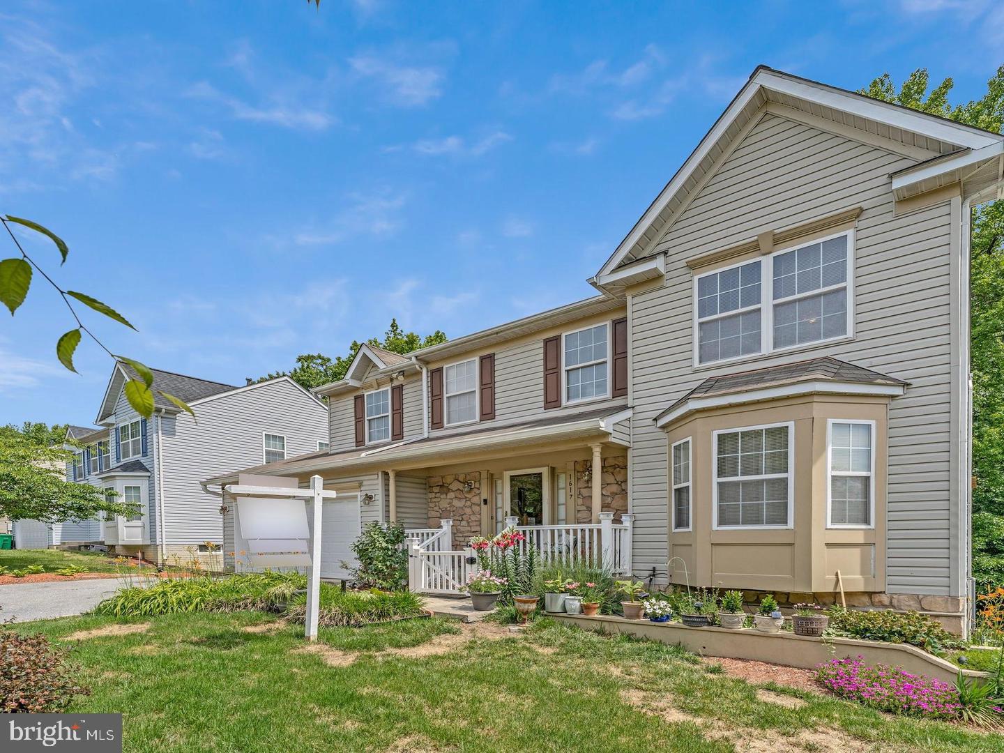 1617 SHADY GLEN DRIVE