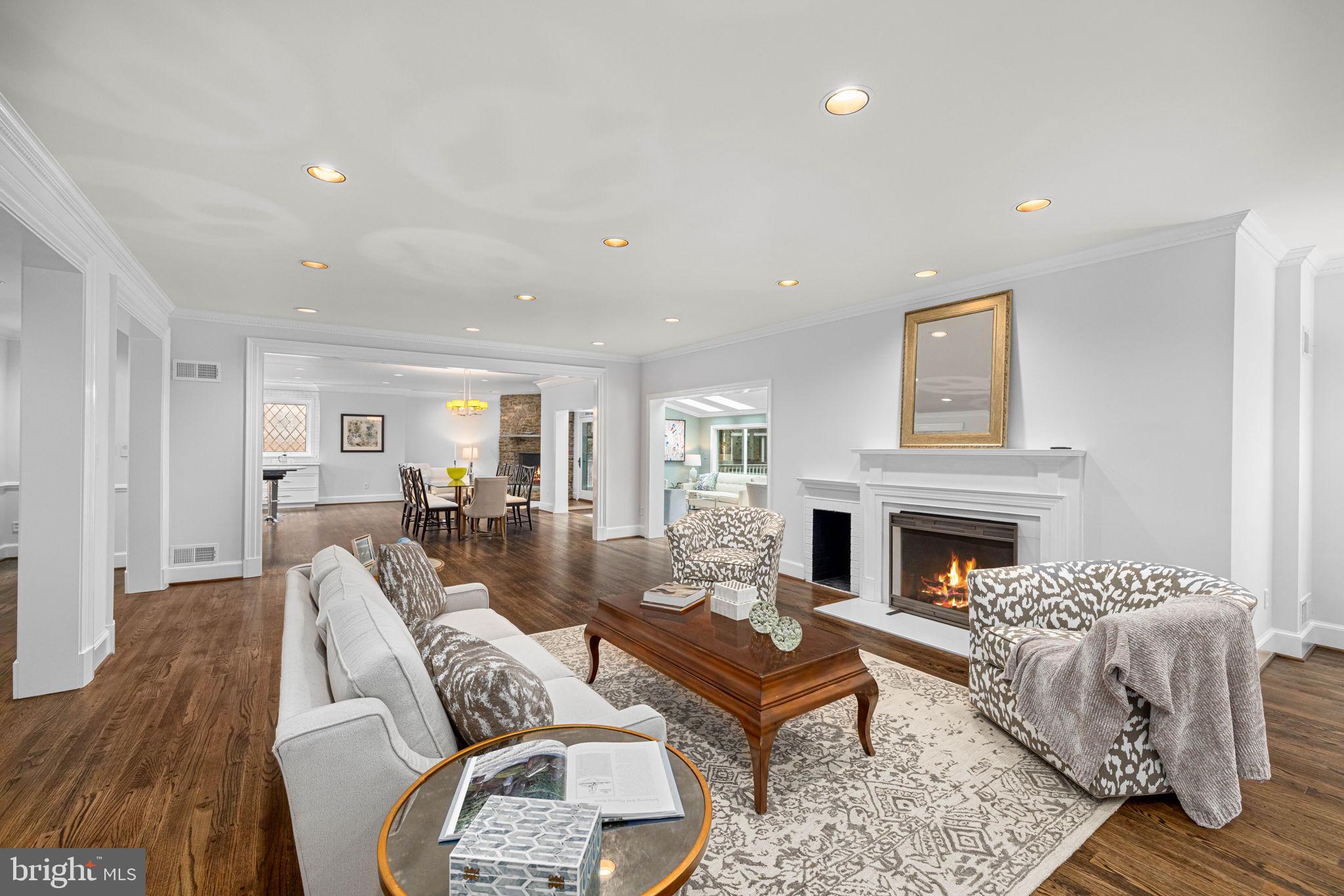FOREST HILLS - Residential