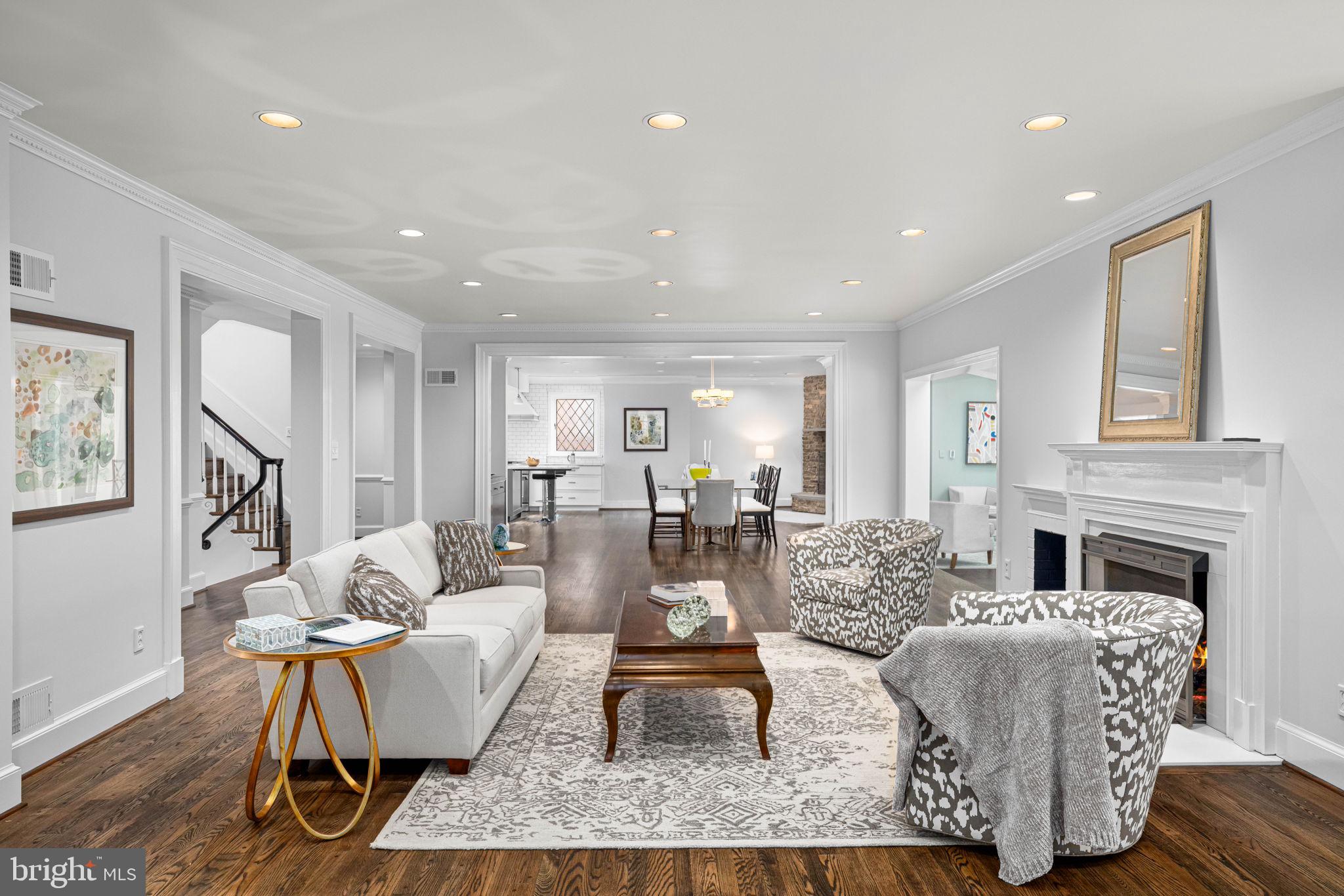 FOREST HILLS - Residential
