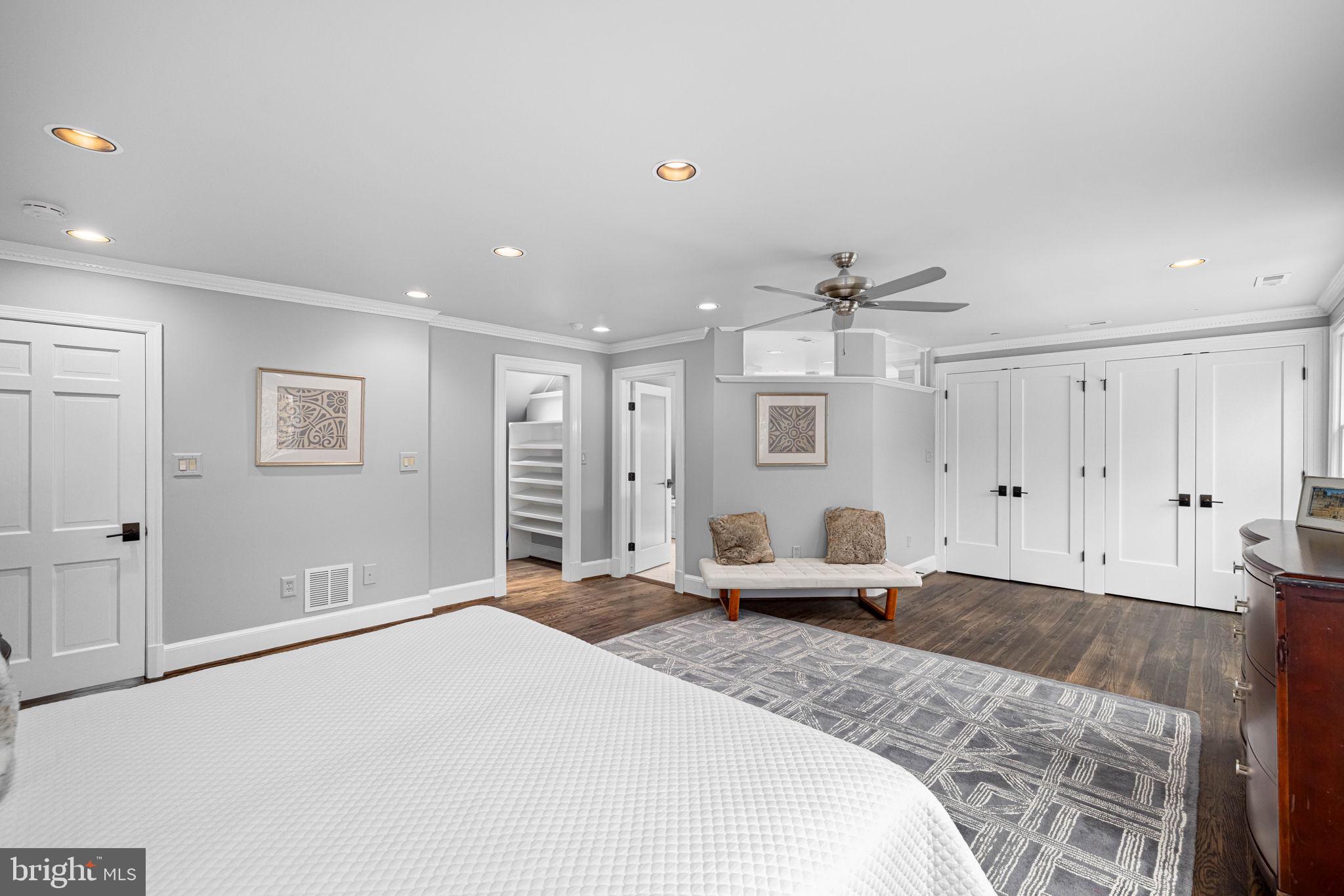 FOREST HILLS - Residential