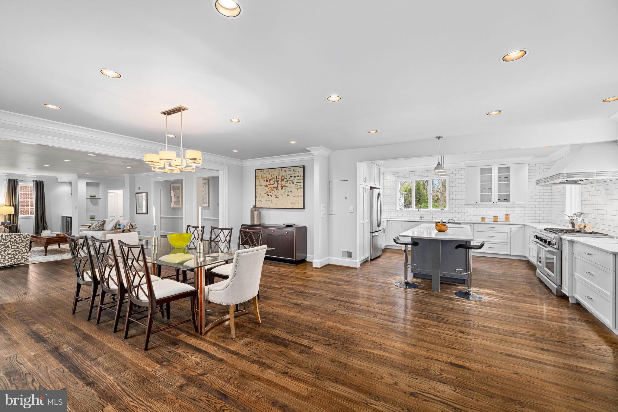 FOREST HILLS - Residential
